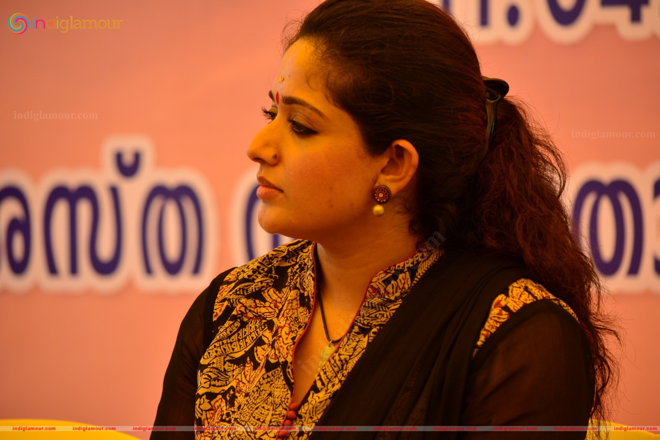 Kavya Madhavan Actress hd photo