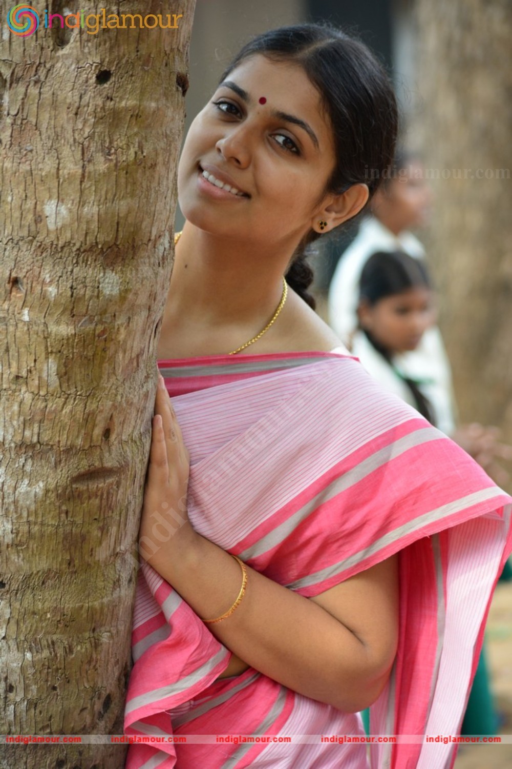 Anjali Aneesh Upasana Actress hd photo