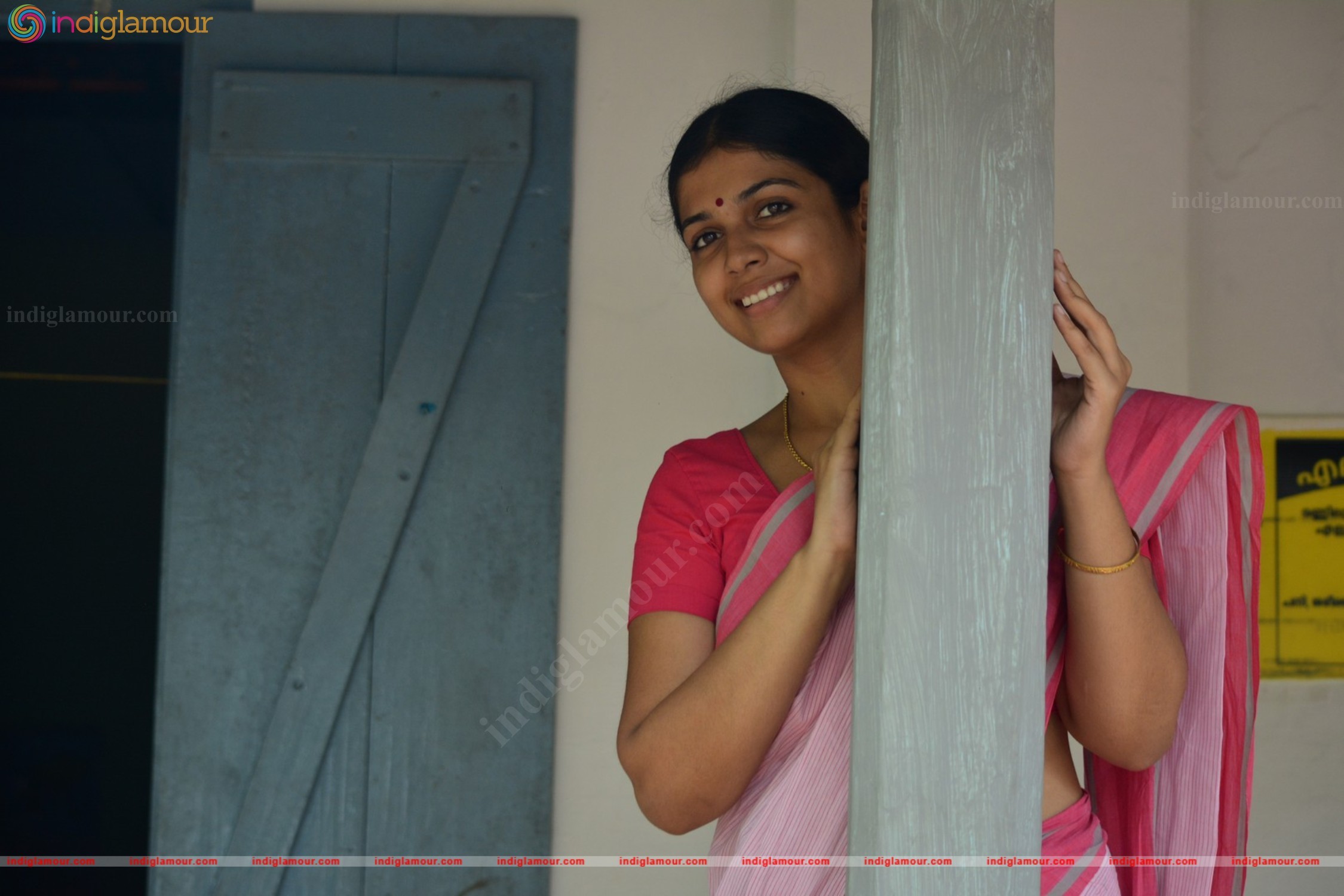 Anjali Aneesh Upasana Actress hd photo