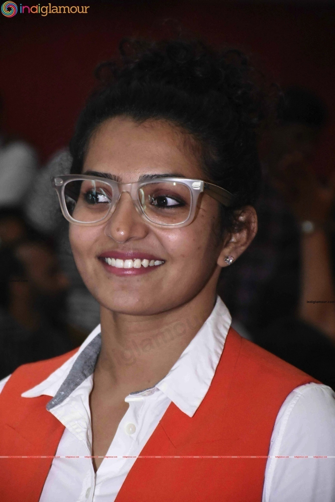 Parvathy Actress hd photo