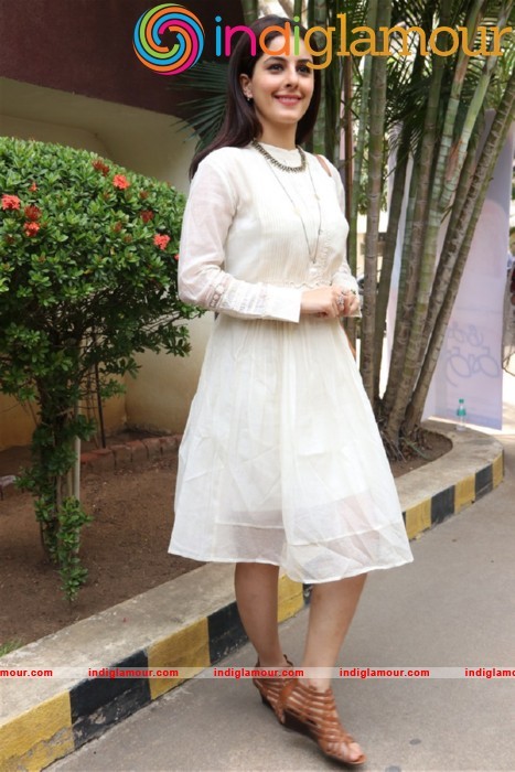 Isha Talwar Actress hd photo