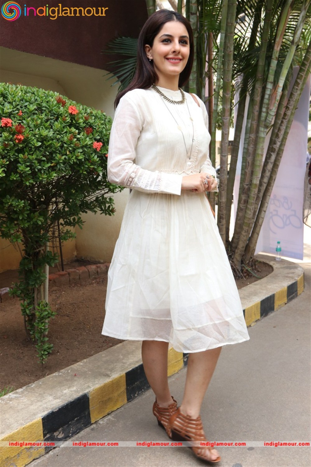 Isha Talwar Actress hd photo