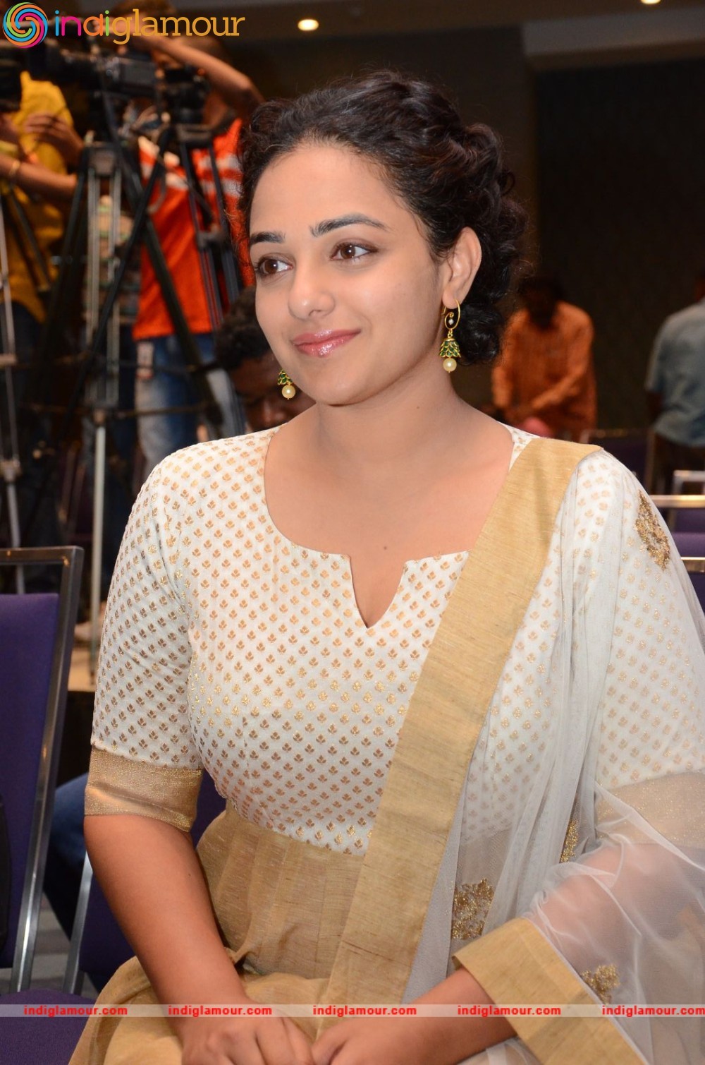 Nithya Menen Actress hd photo