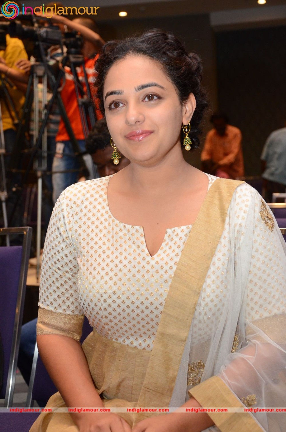 Nithya Menen Actress hd photo
