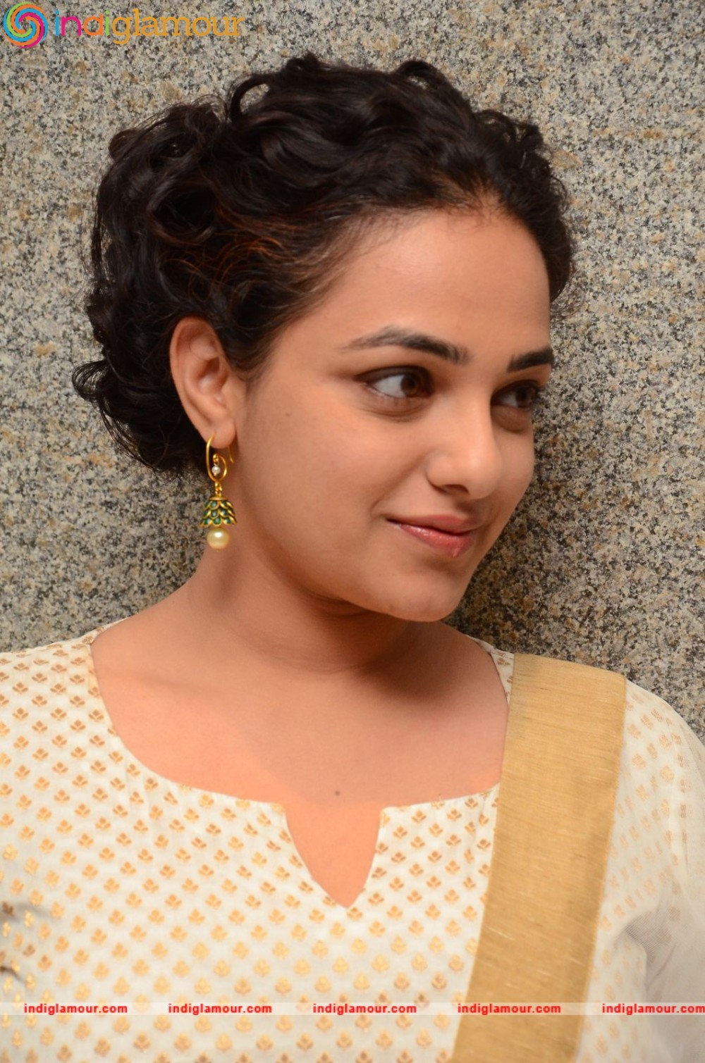 Nithya Menen Actress hd photo
