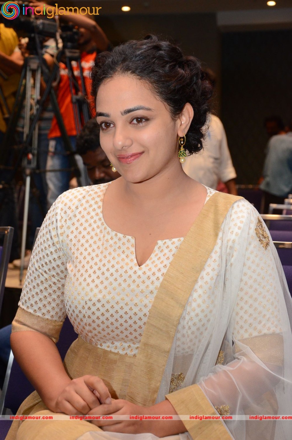 Nithya Menen Actress hd photo
