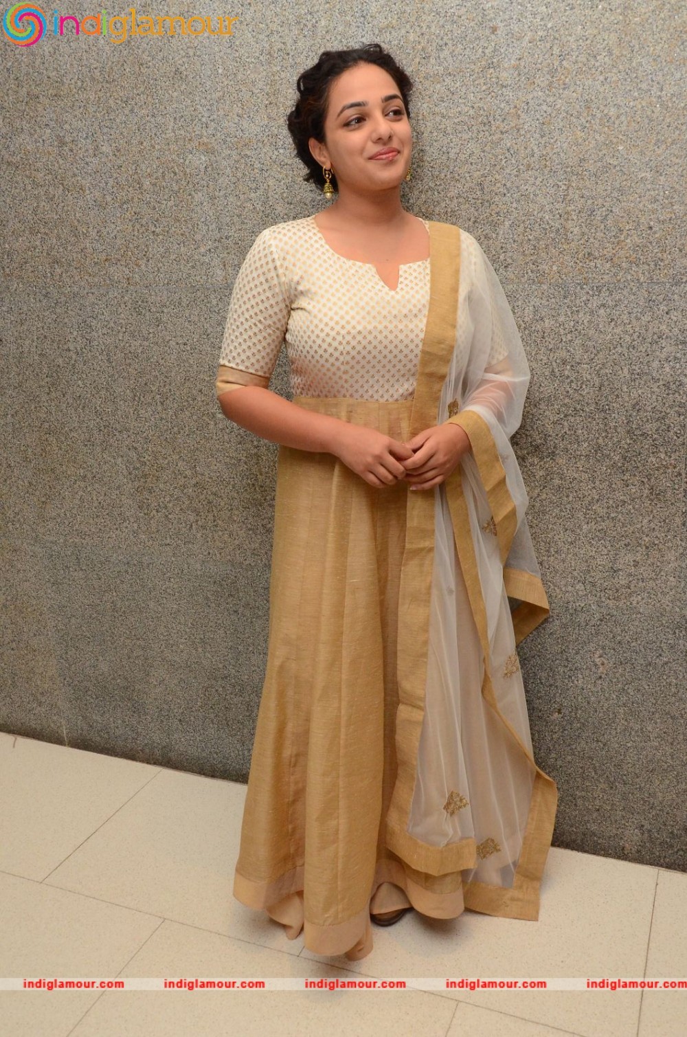 Nithya Menen Actress hd photo