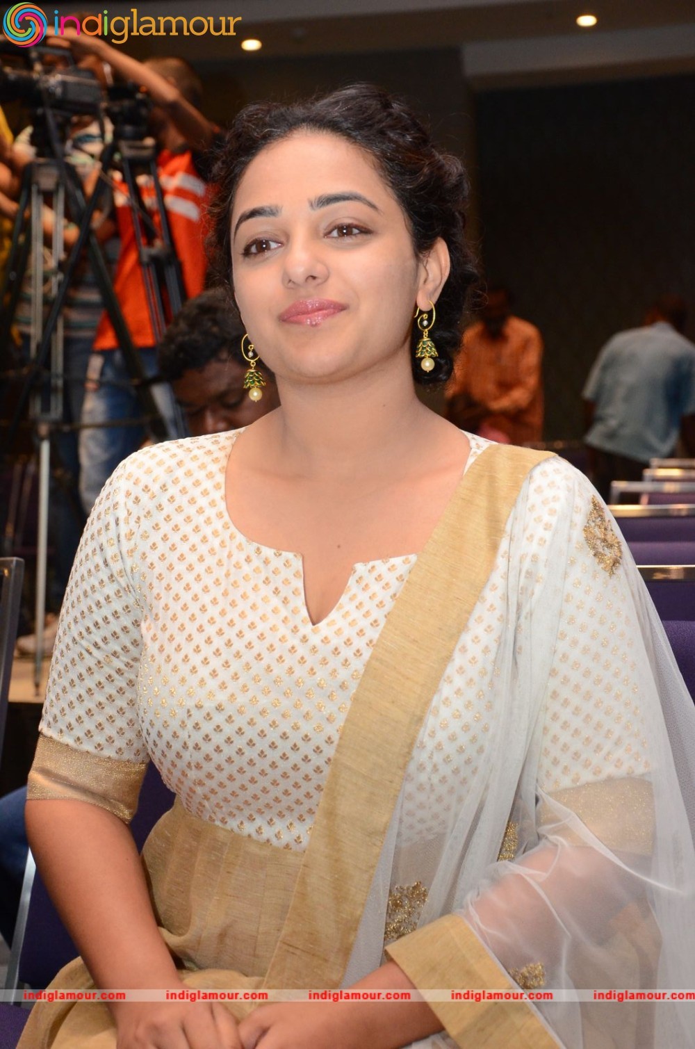Nithya Menen Actress hd photo