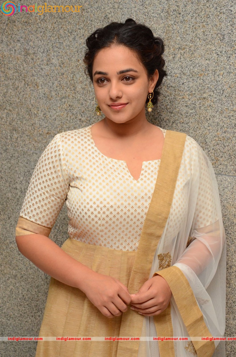 Nithya Menen Actress hd photo