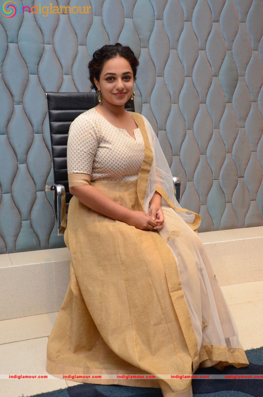 Nithya Menen Actress hd photo