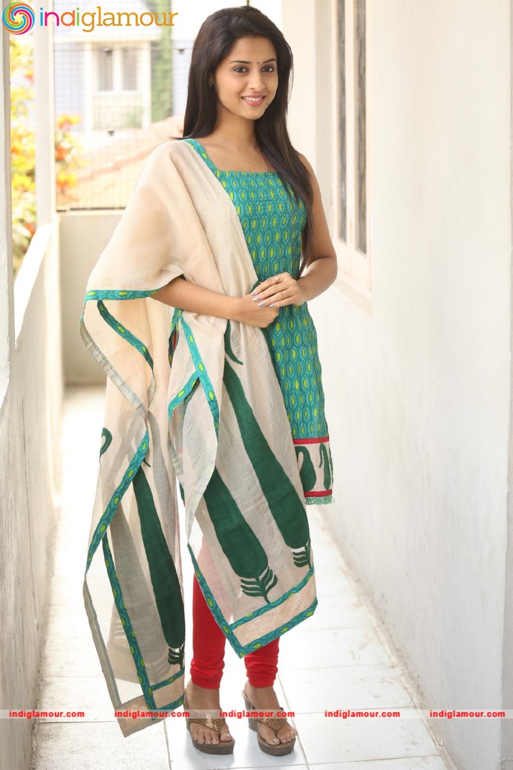 Arthana Actress hd photo