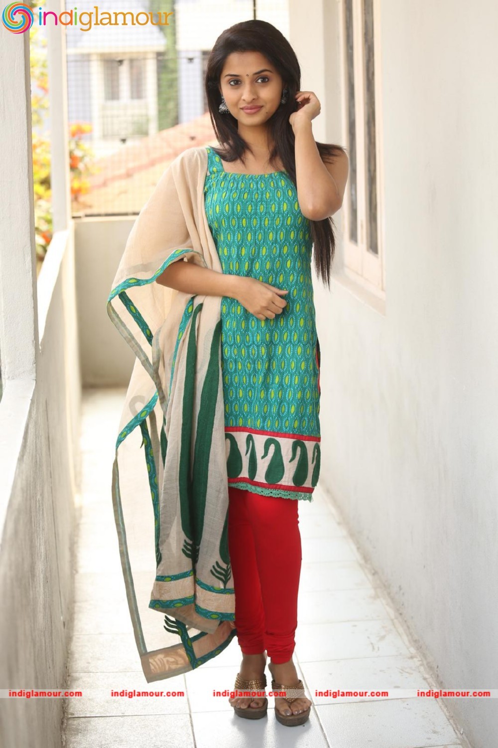 Arthana Actress hd photo