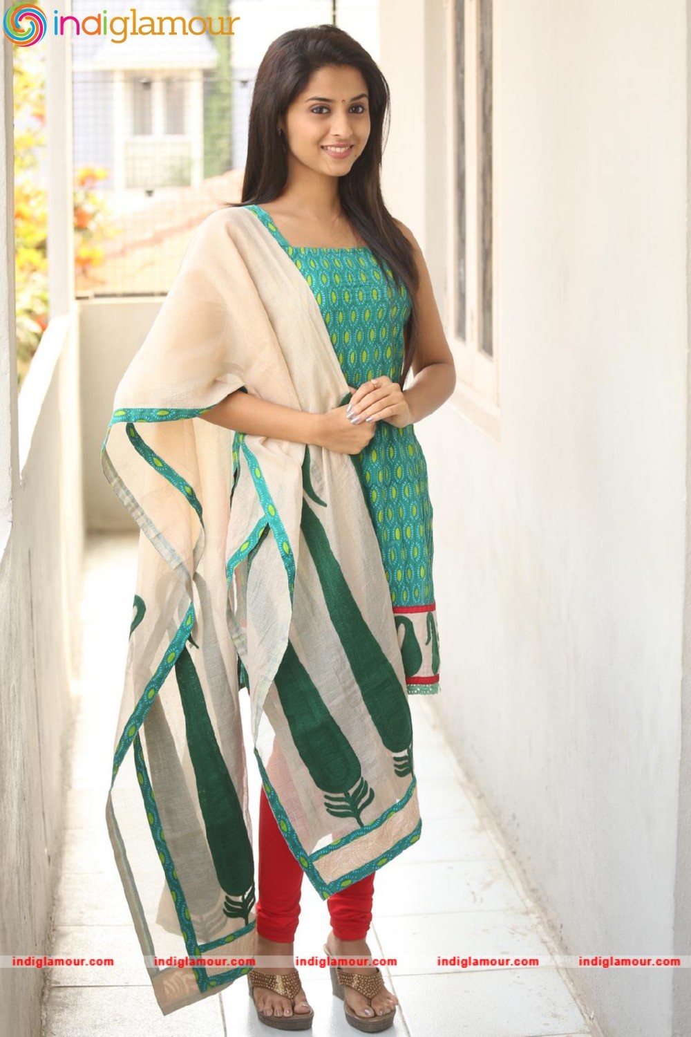 Arthana Actress hd photo