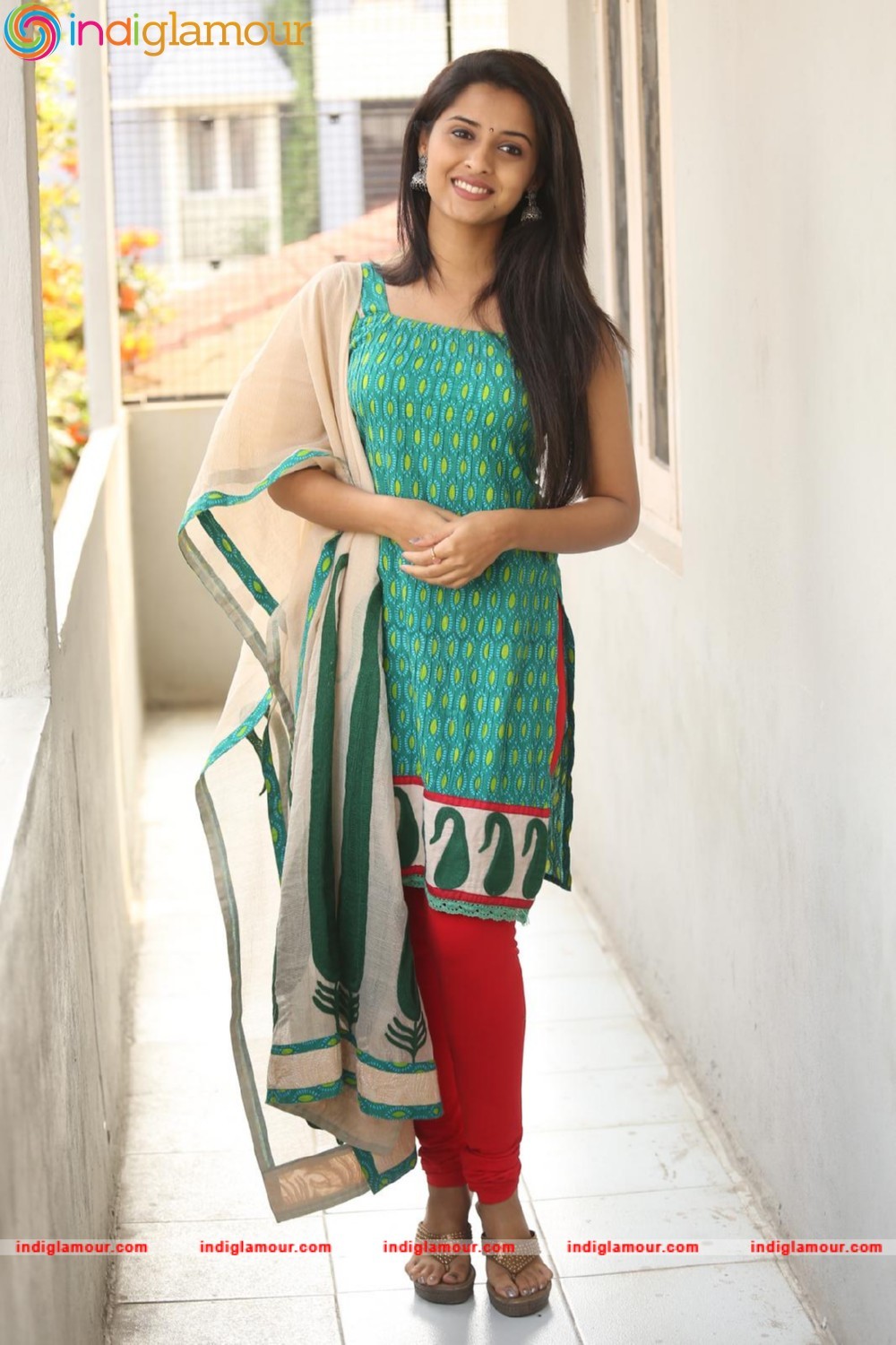 Arthana Actress hd photo