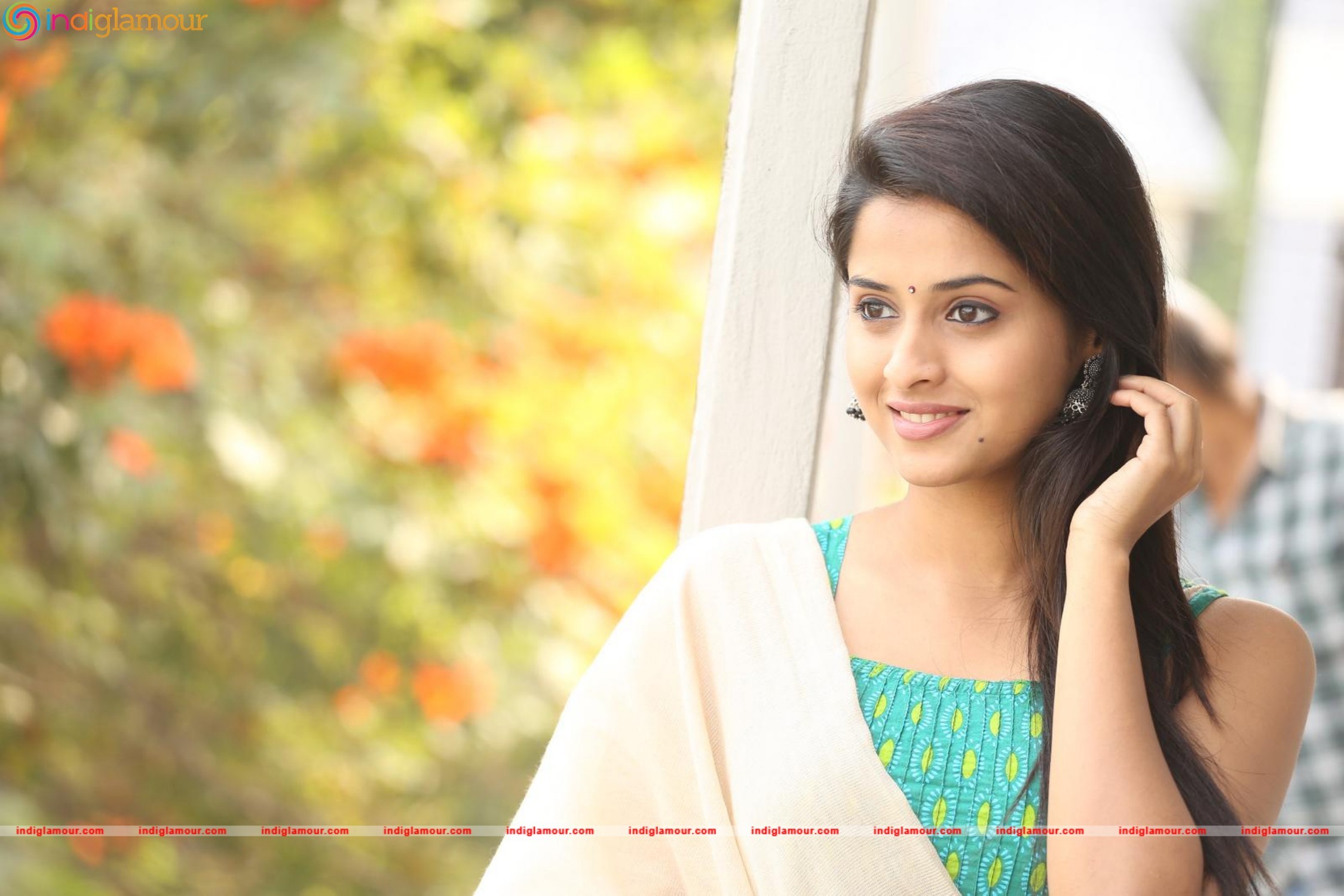 Arthana Actress hd photo