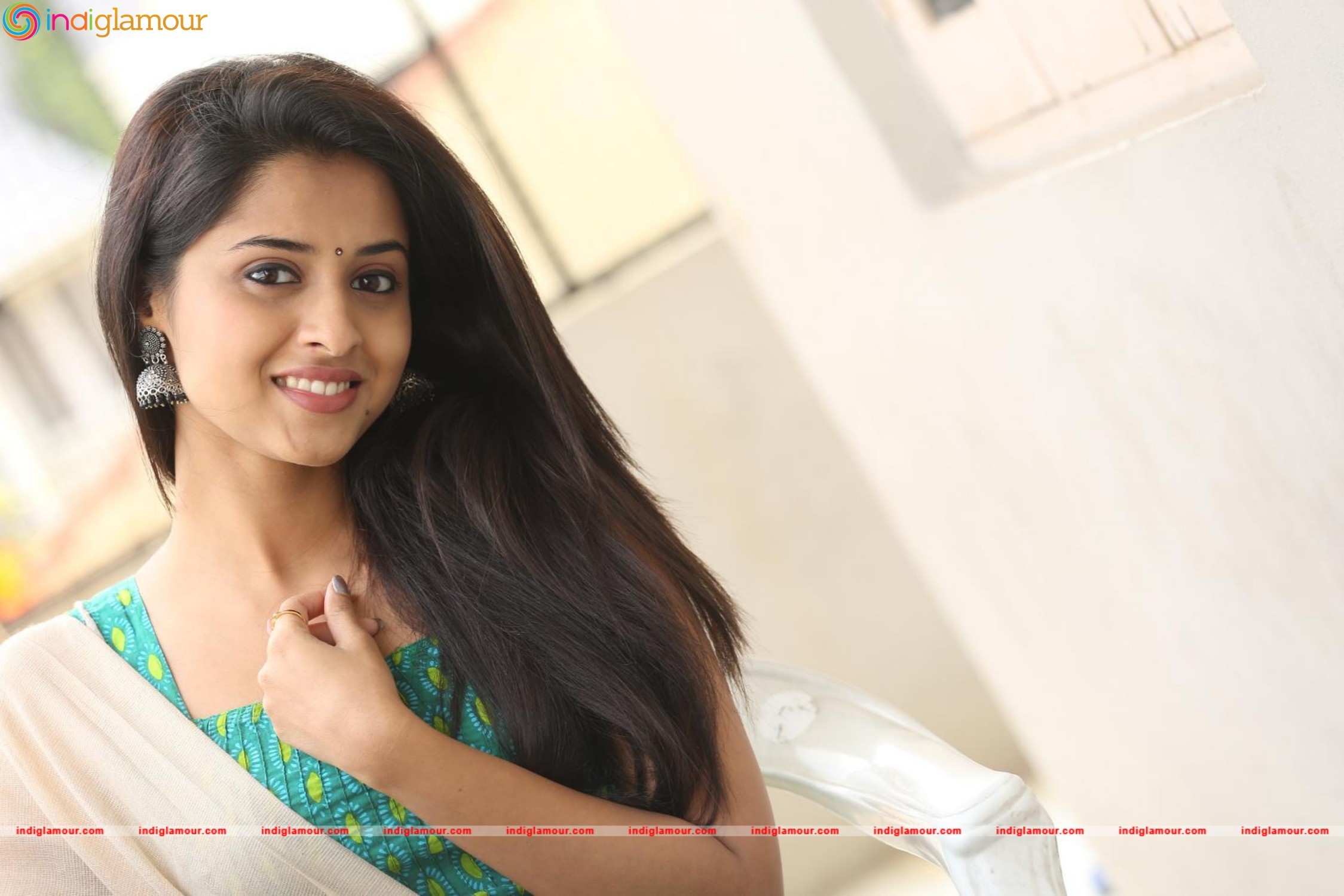 Arthana Actress hd photo