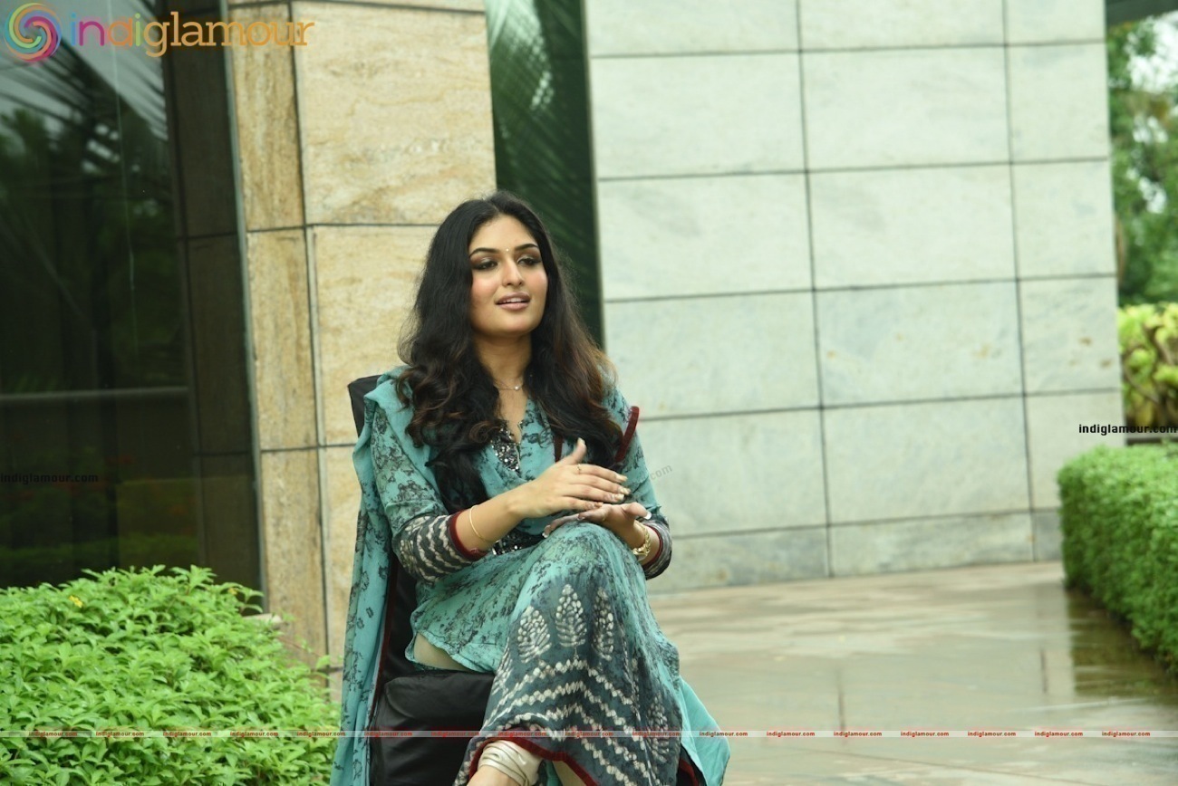 Prayaga Martin Actress hd photo