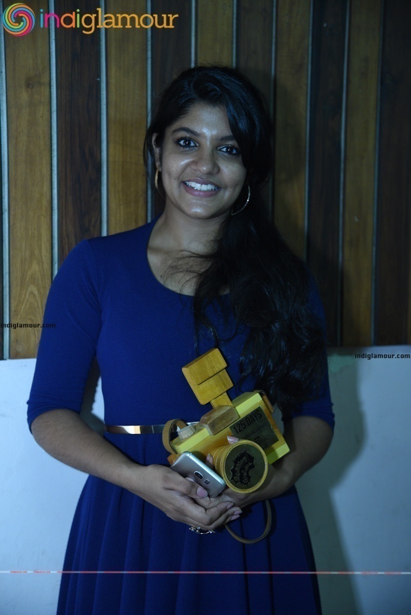 Aparna Balamurali Actress hd photo