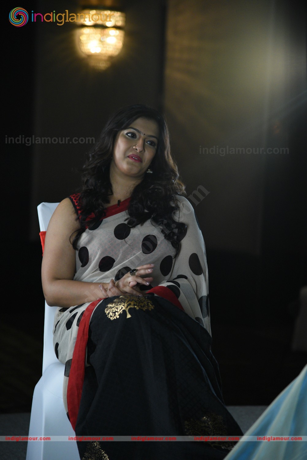 Varalaxmi Sarathkumar Actress hd photo