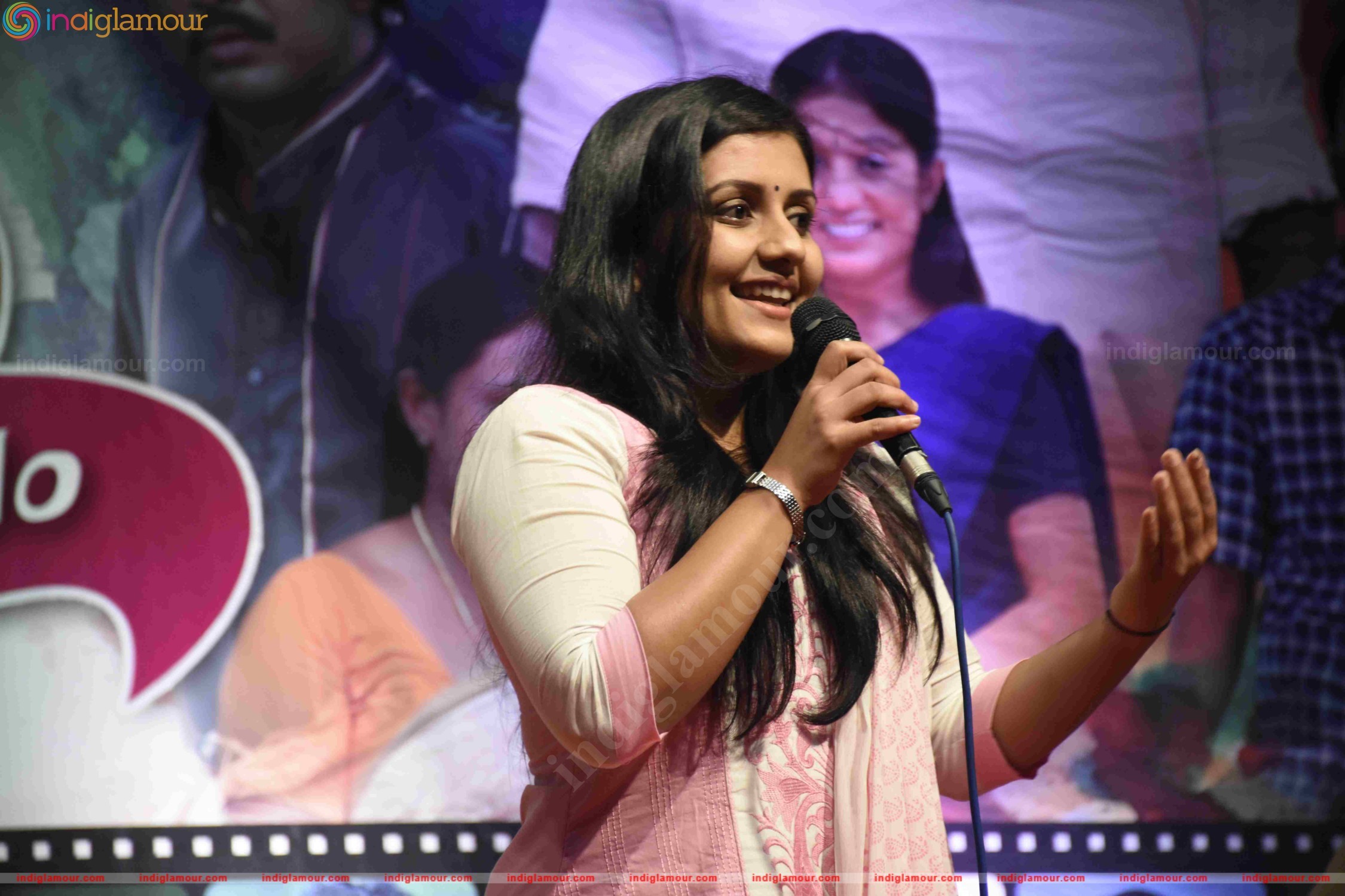 Sarayu Actress hd photo