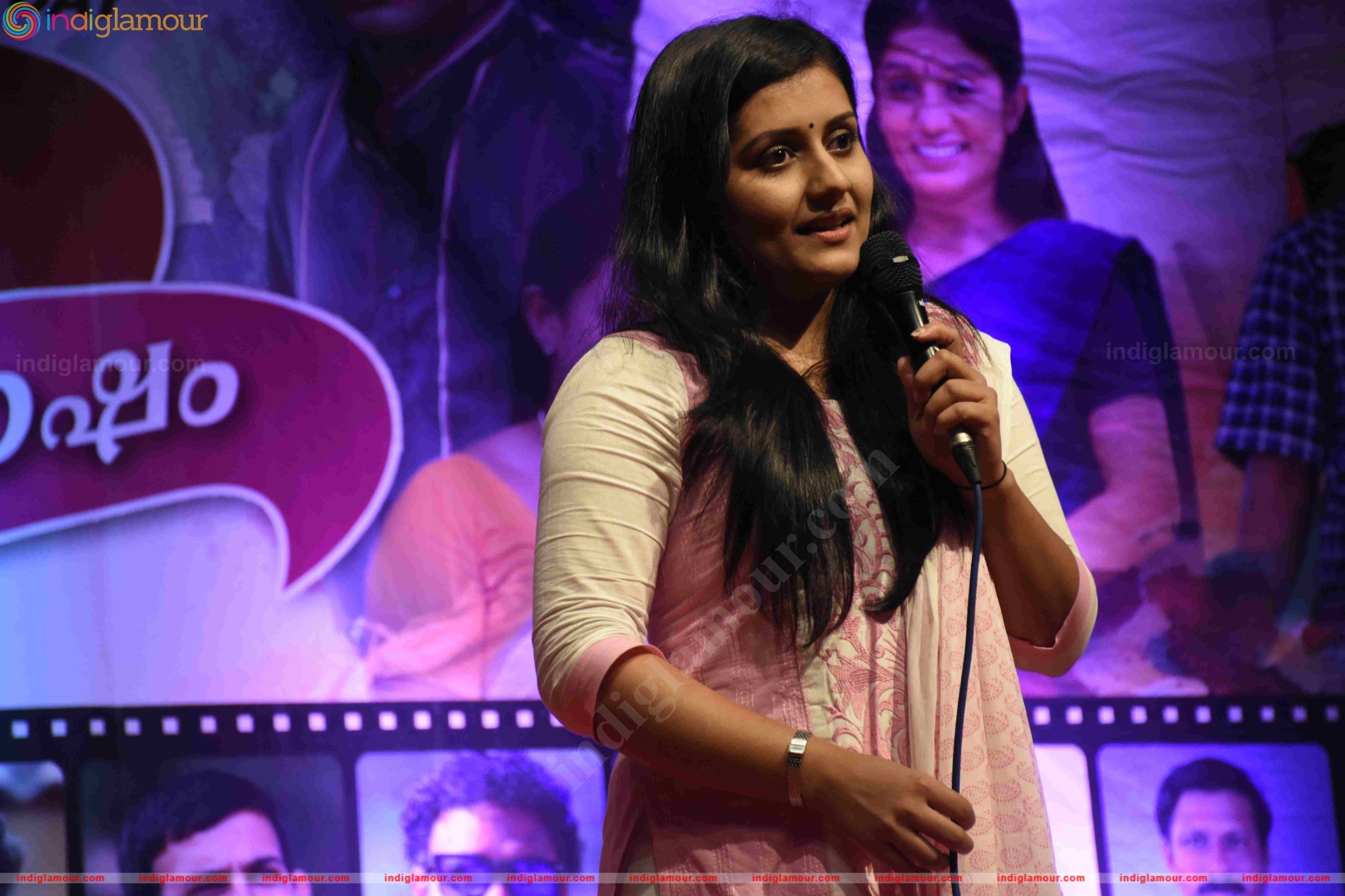 Sarayu Actress hd photo