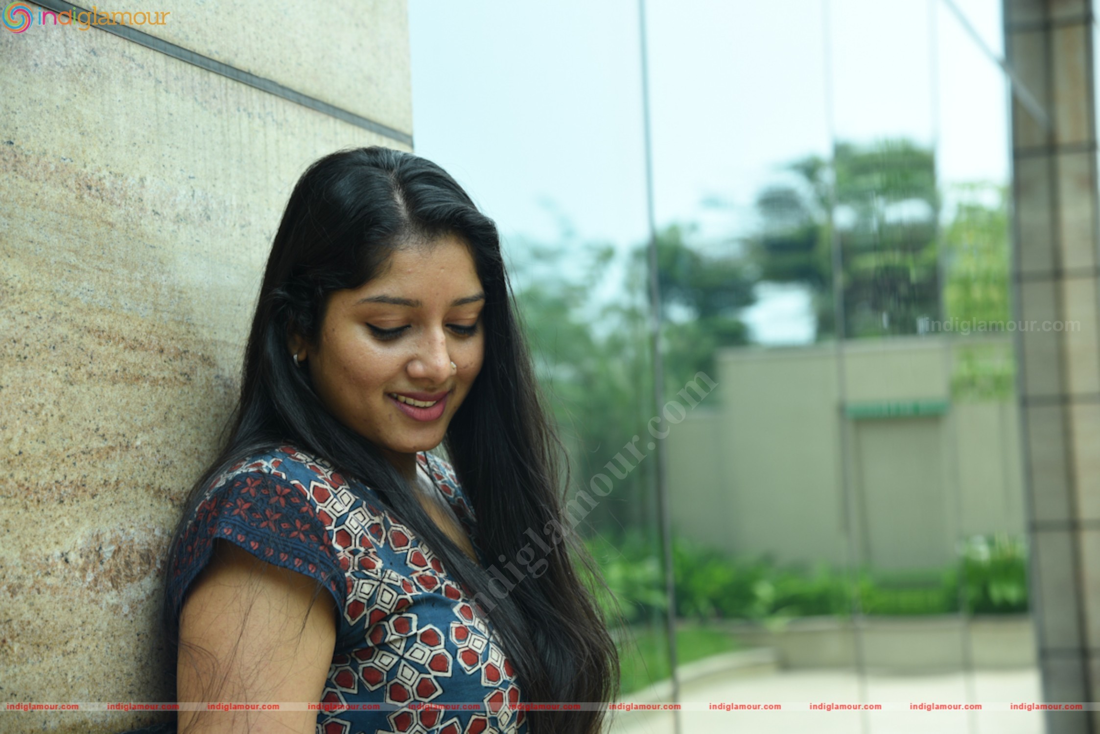 Anumol Actress hd photo