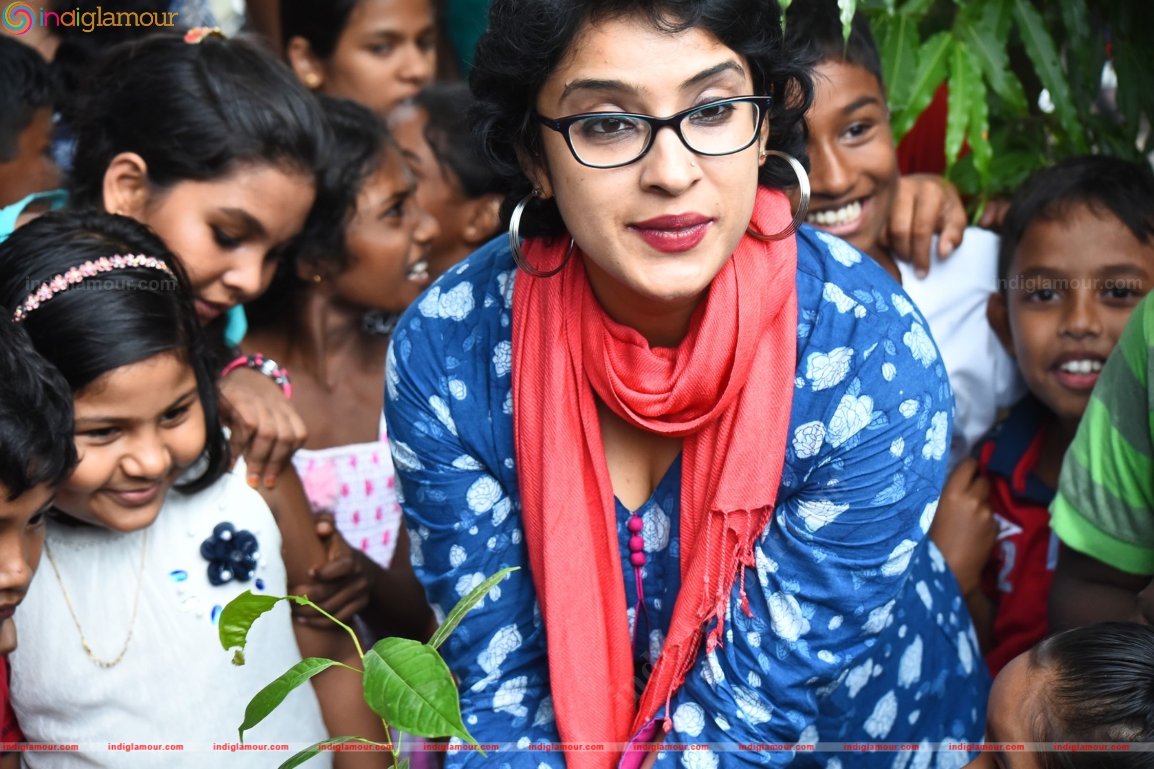 Aparna Gopinath Actress hd photo