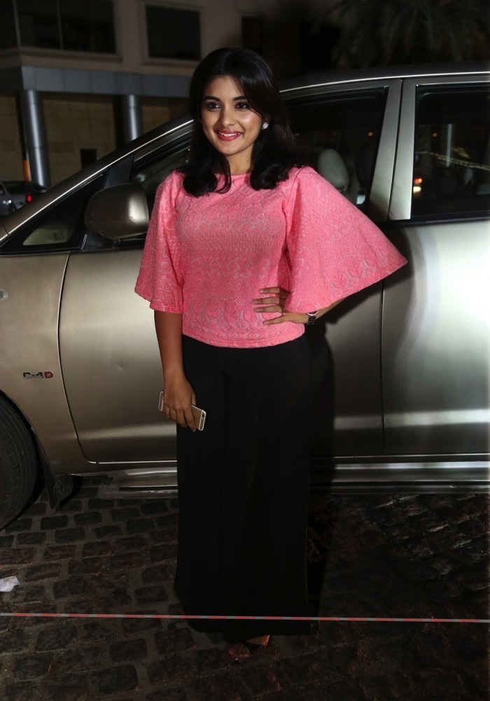 Niveda Thomas Actress hd photo
