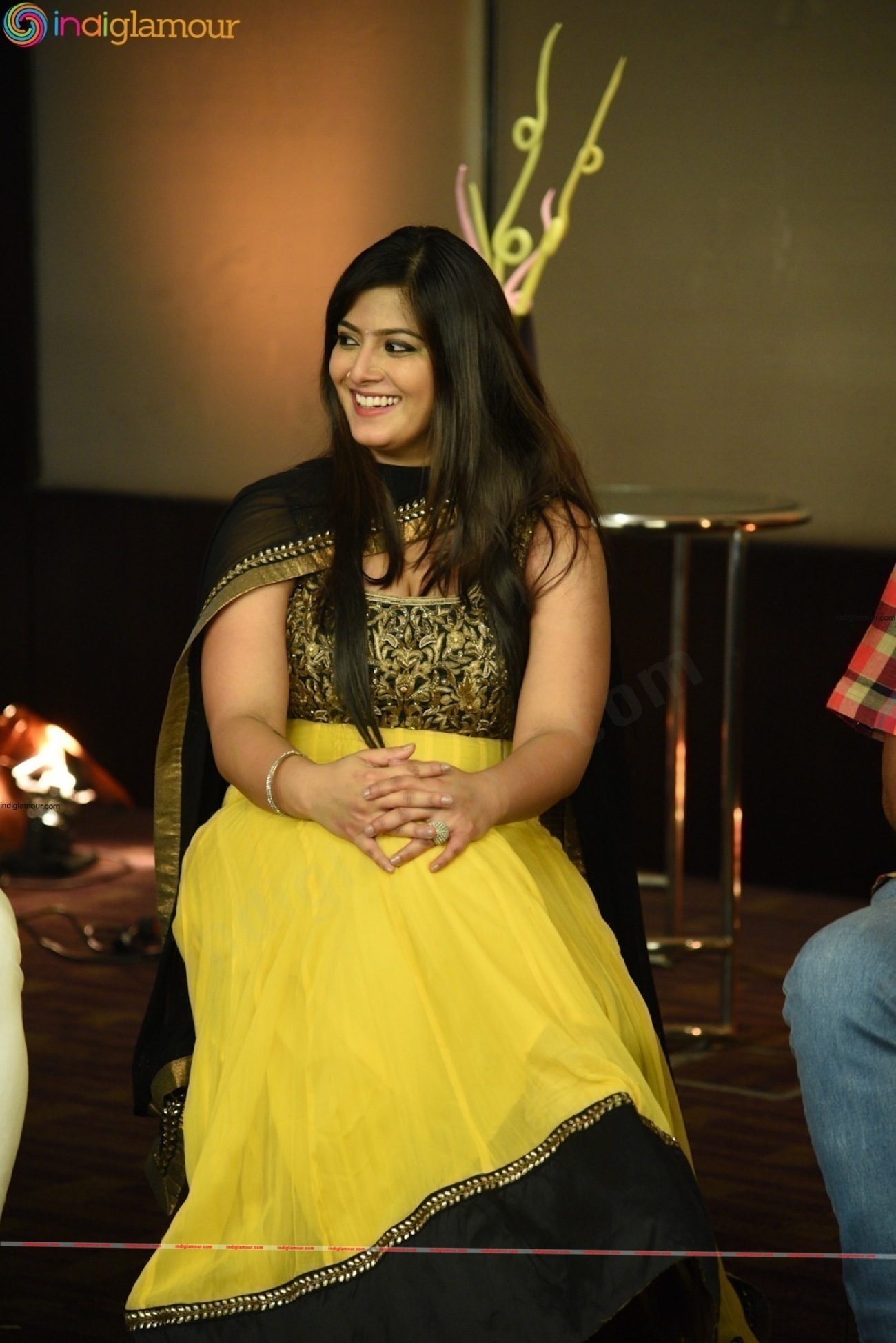 Varalaxmi Actress hd photo