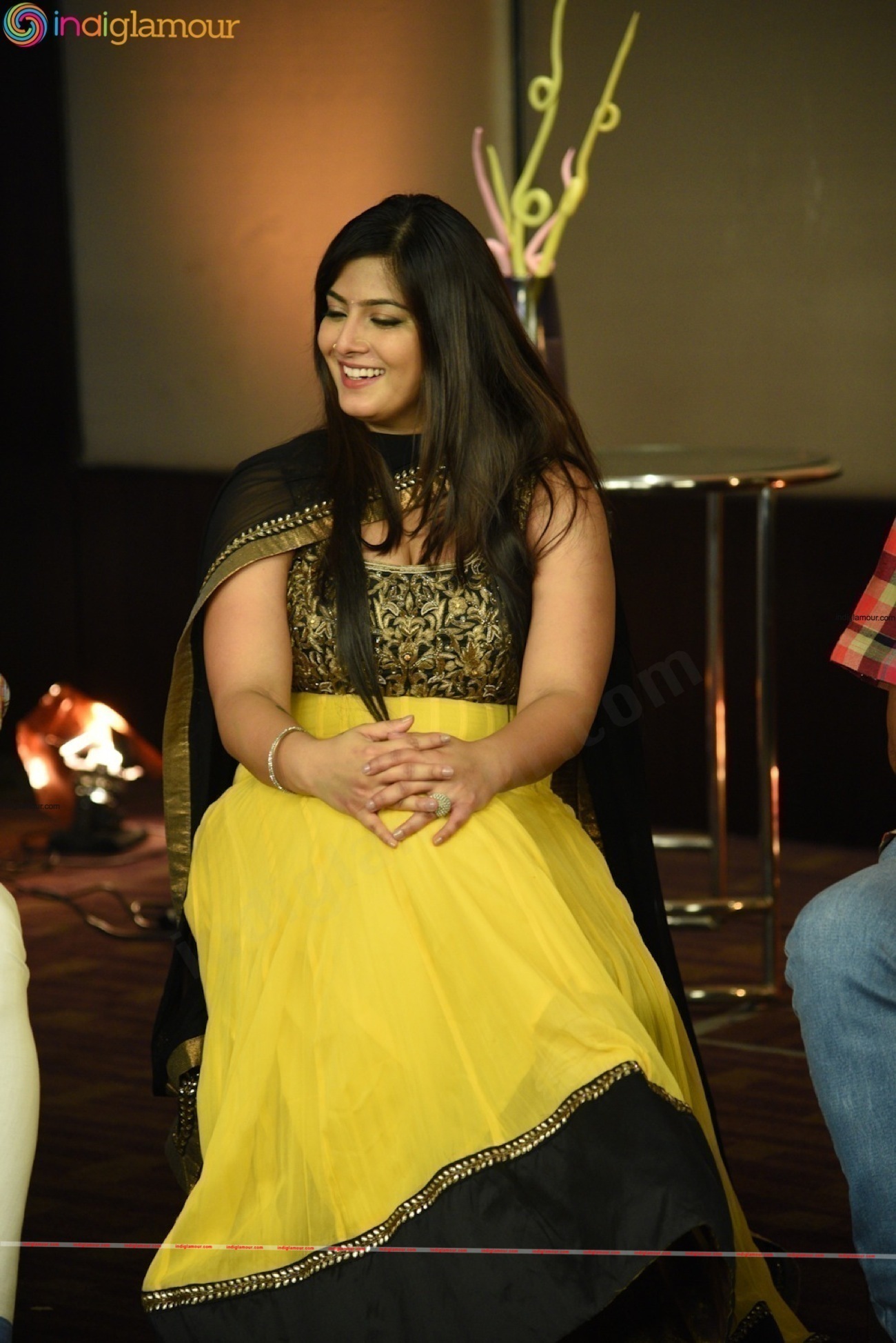 Varalaxmi Actress hd photo
