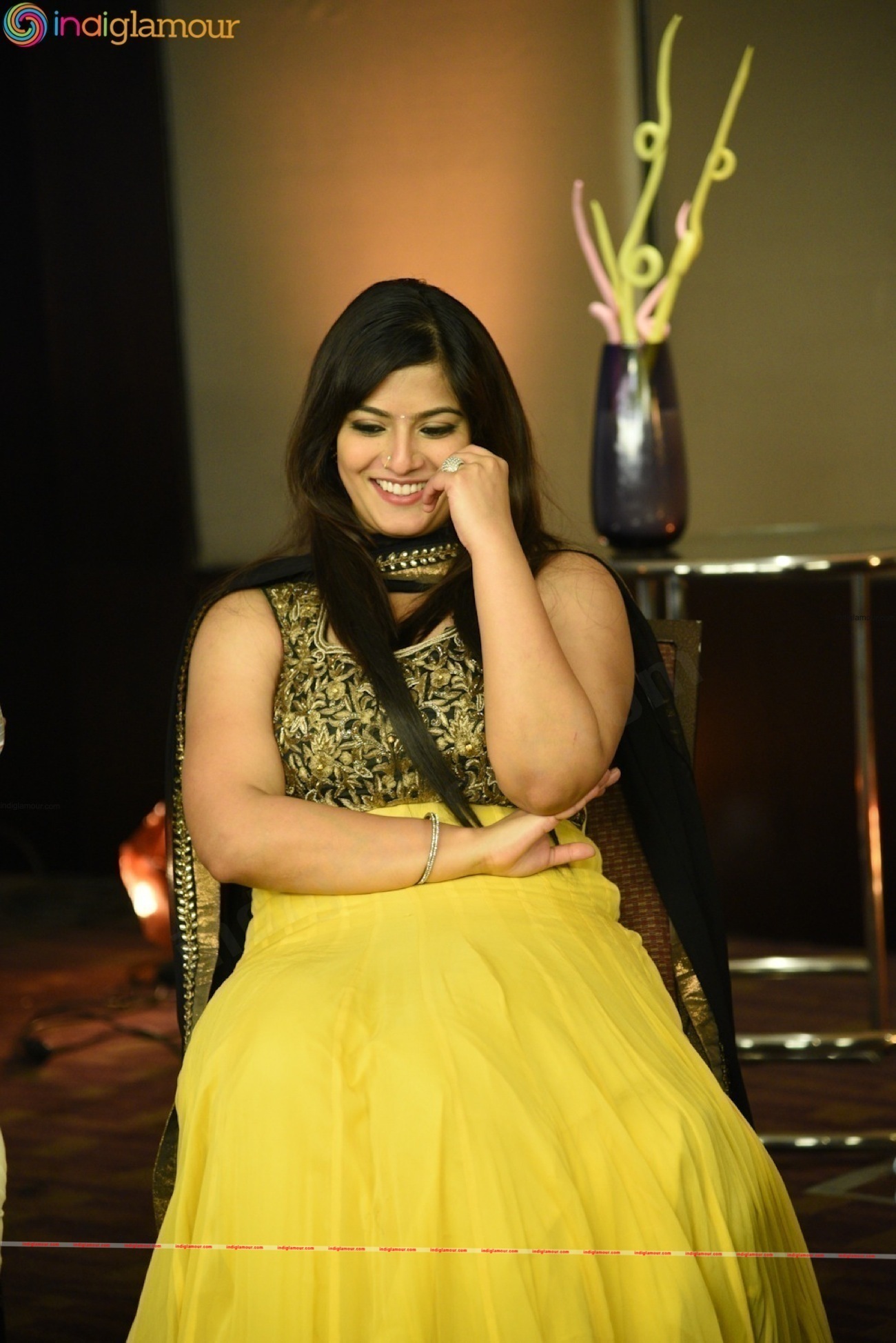 Varalaxmi Actress hd photo