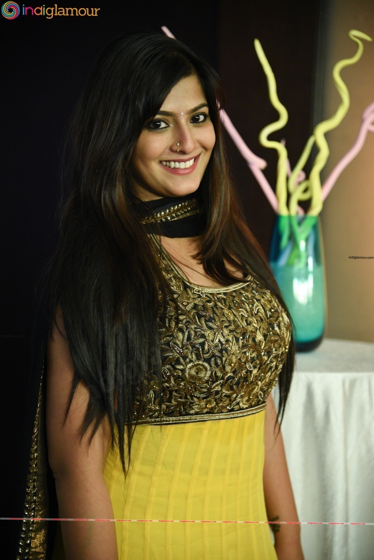 Varalaxmi Actress hd photo