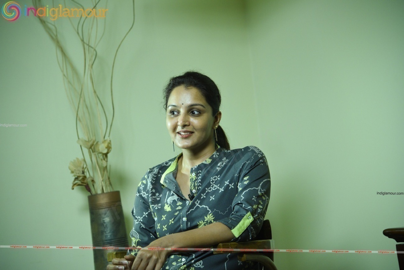 Manju Warrier Actress hd photo