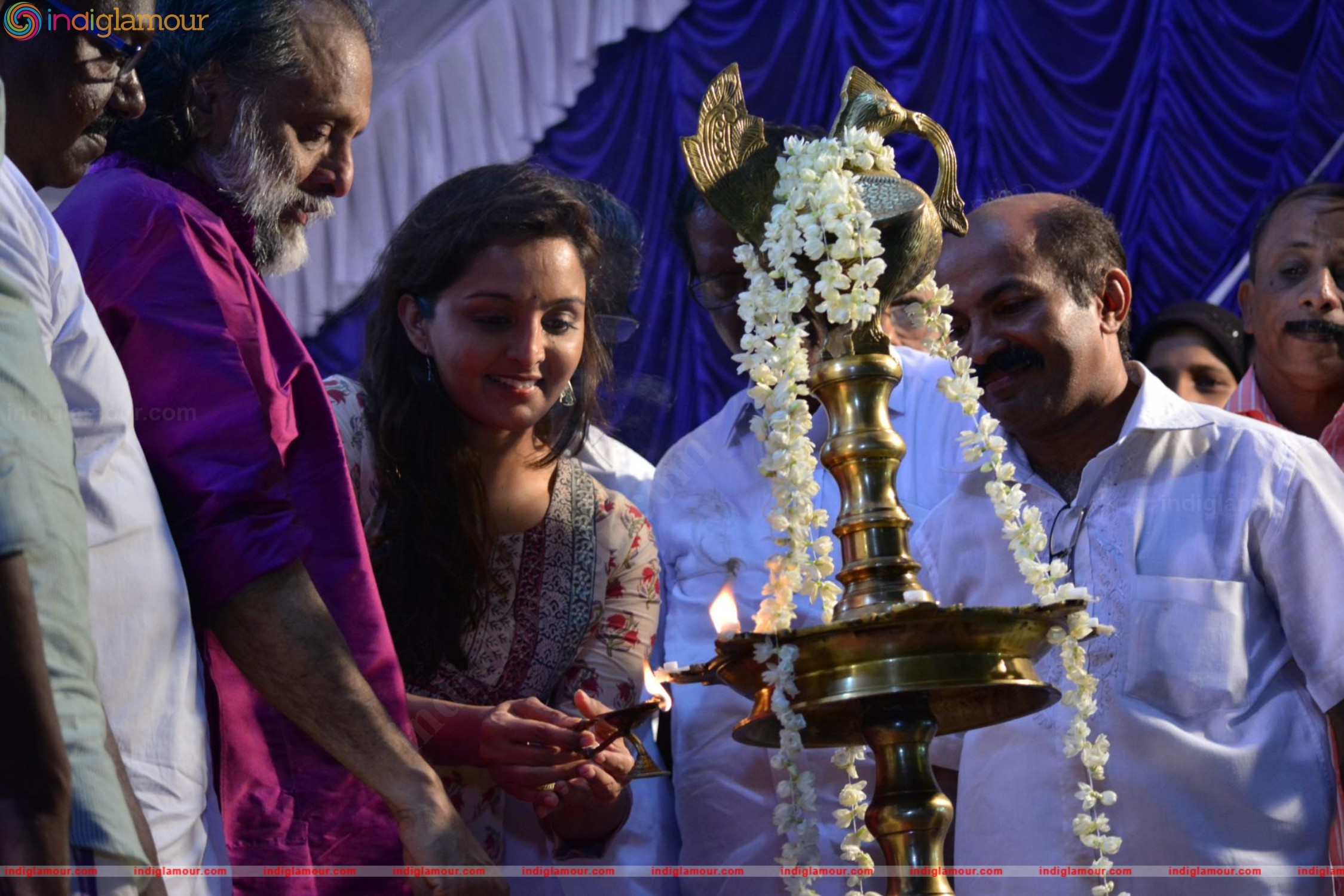 Manju Warrier Actress hd photo