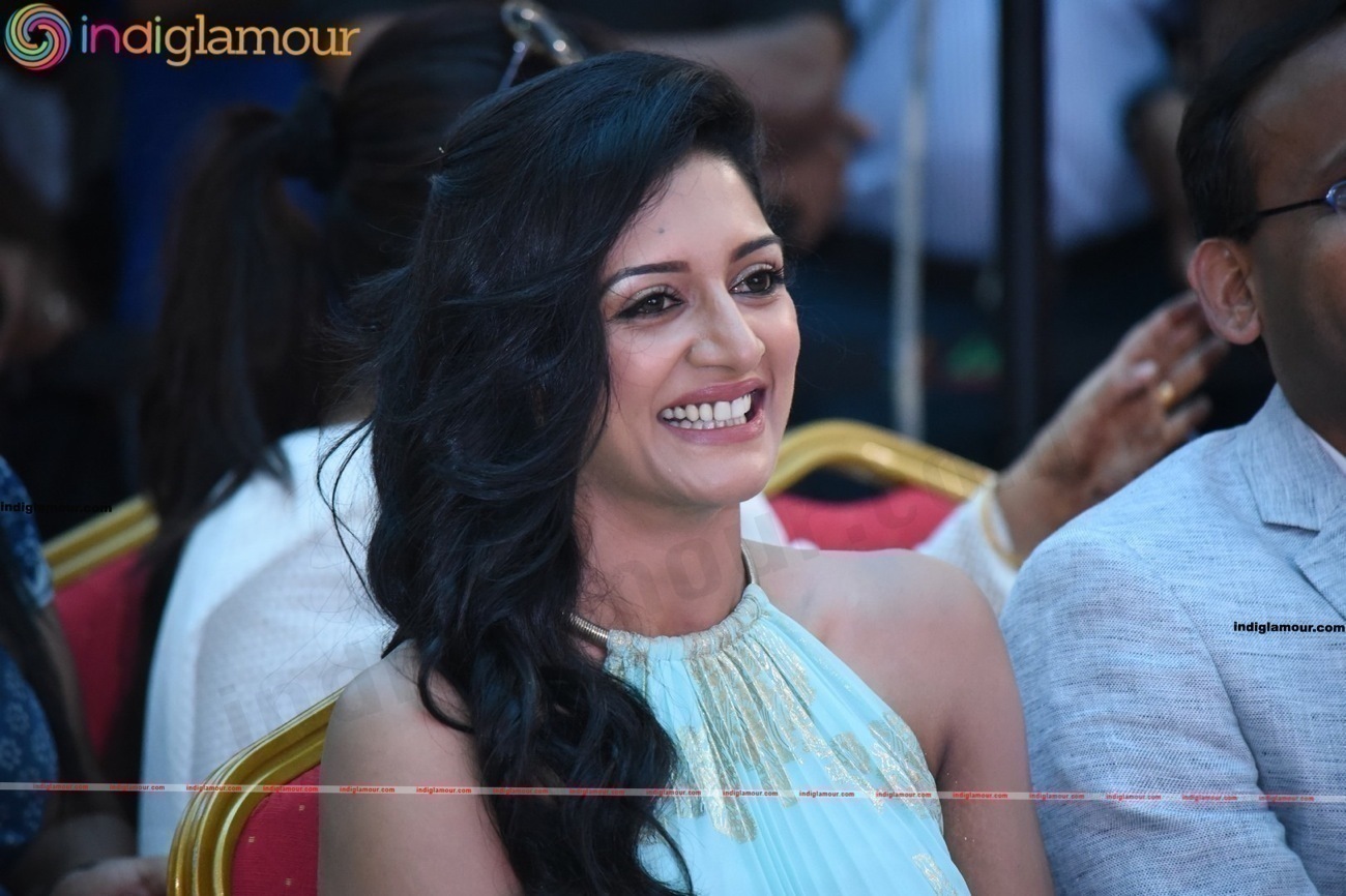 Vimala Raman Actress hd photo