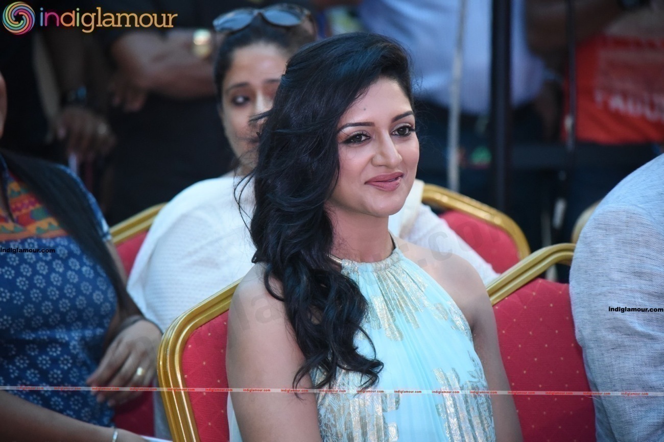 Vimala Raman Actress hd photo