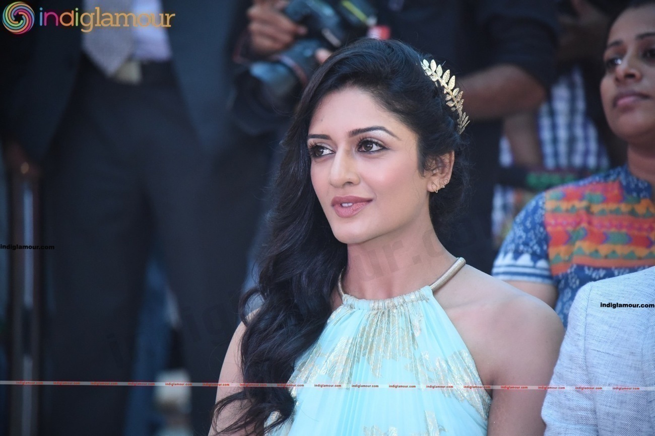 Vimala Raman Actress hd photo