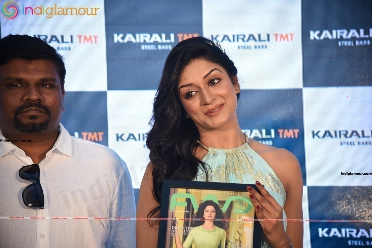 Vimala Raman Actress hd photo