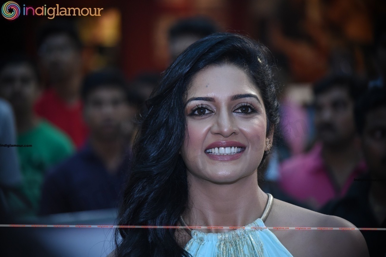 Vimala Raman Actress hd photo