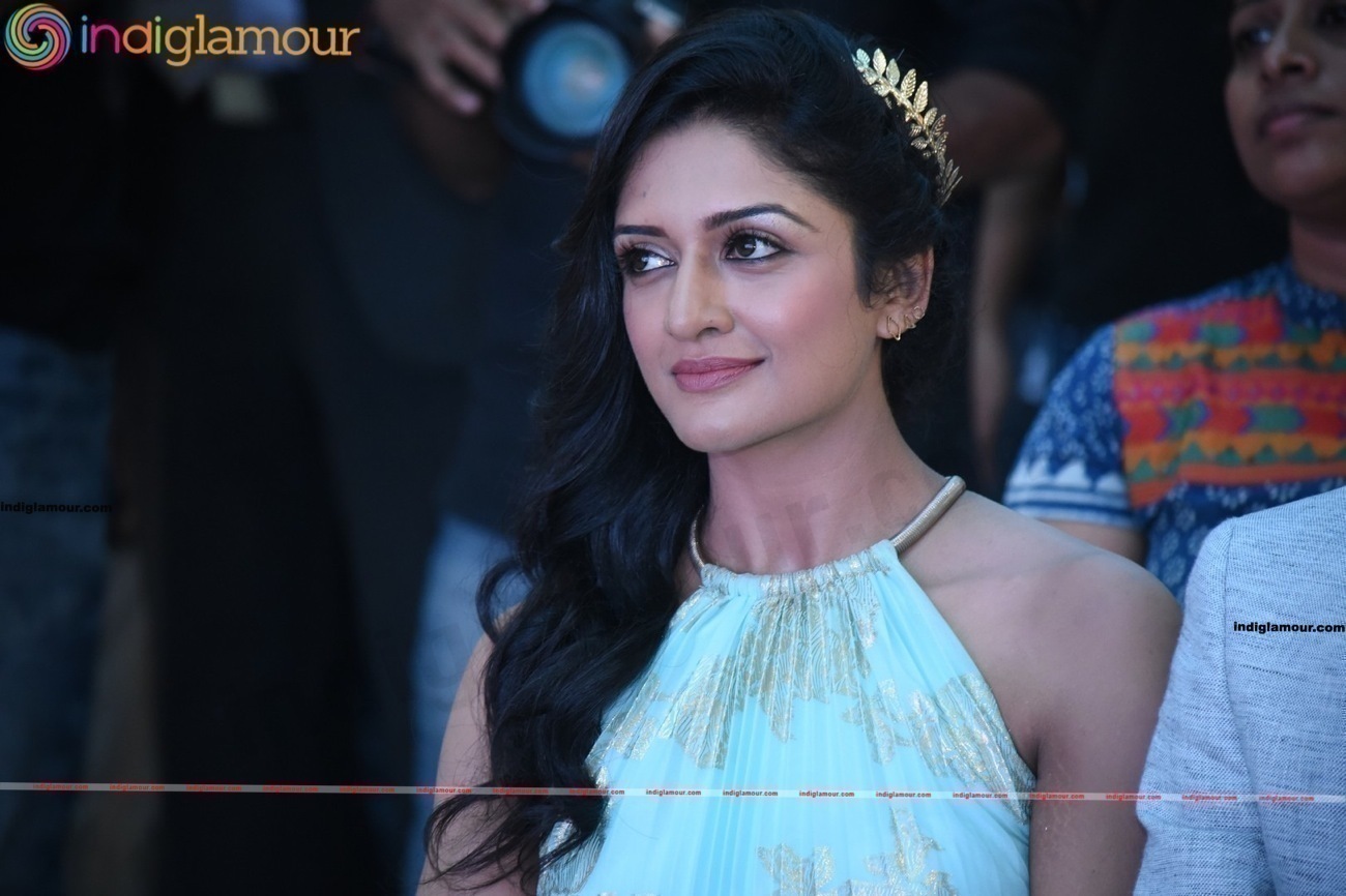 Vimala Raman Actress hd photo
