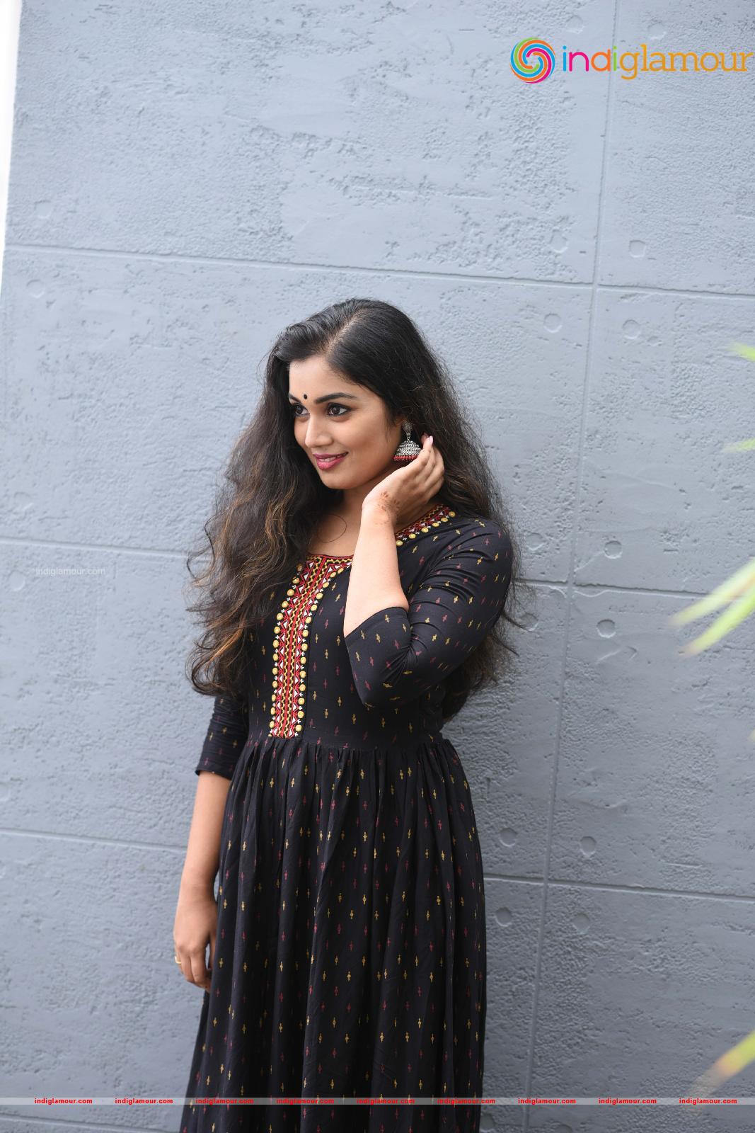 Meenakshi Madhu Raghavan Actress hd photo
