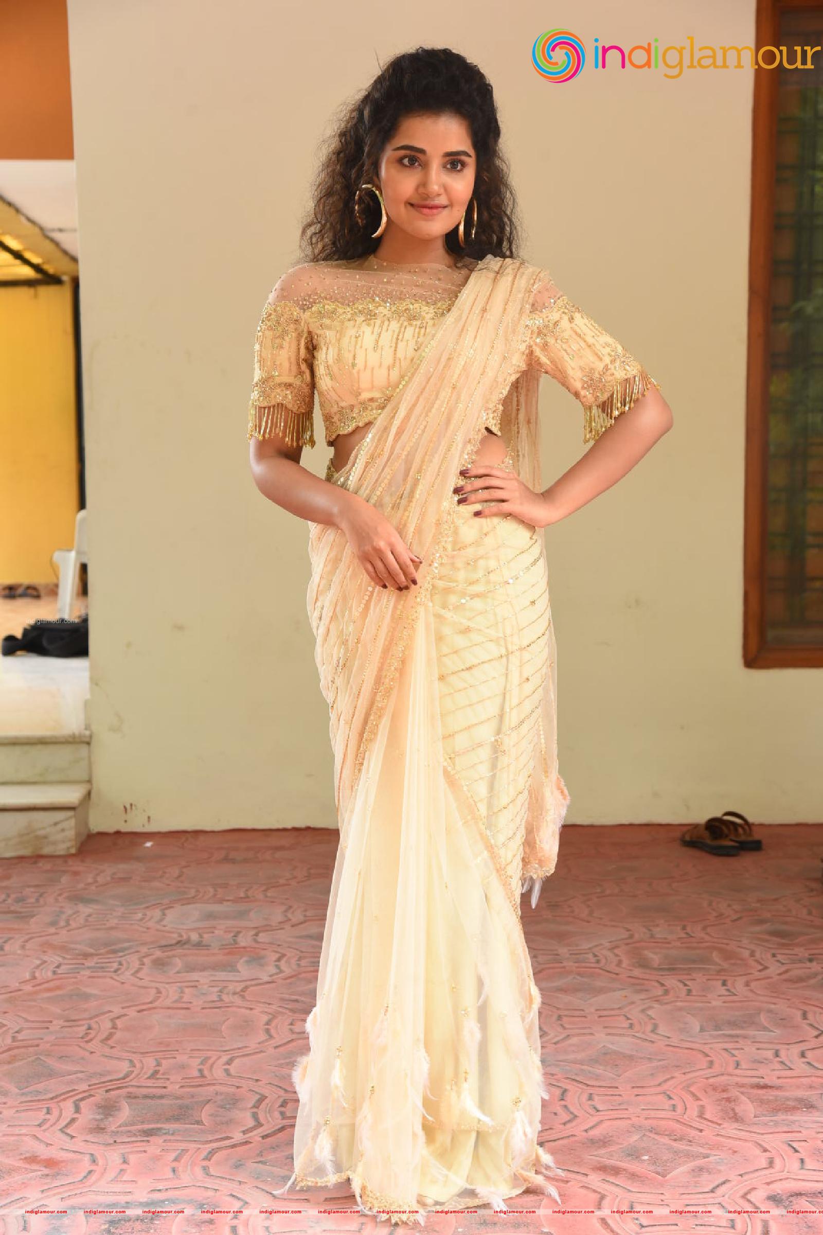 Anupama Parameswaran Actress hd photo