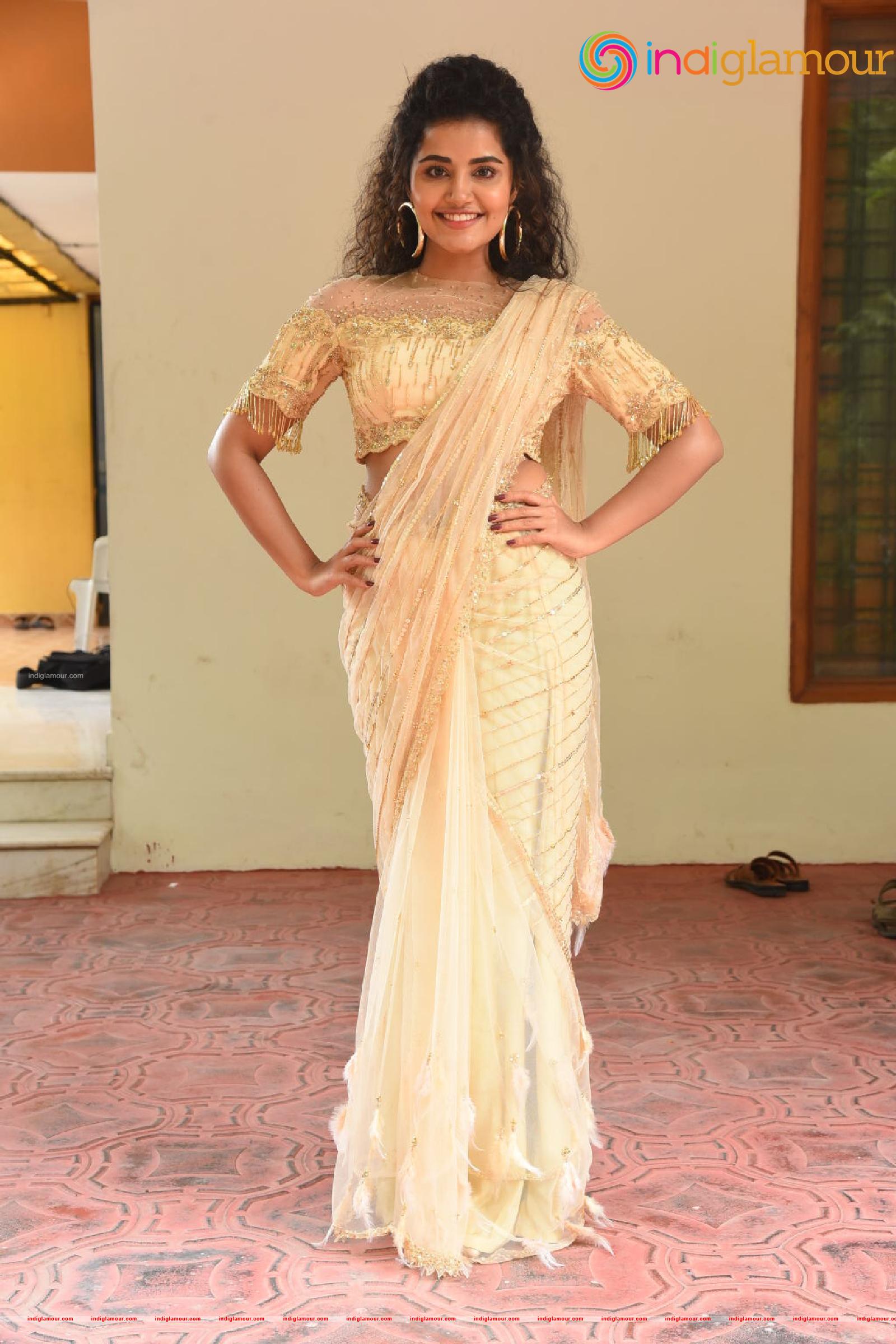 Anupama Parameswaran Actress hd photo