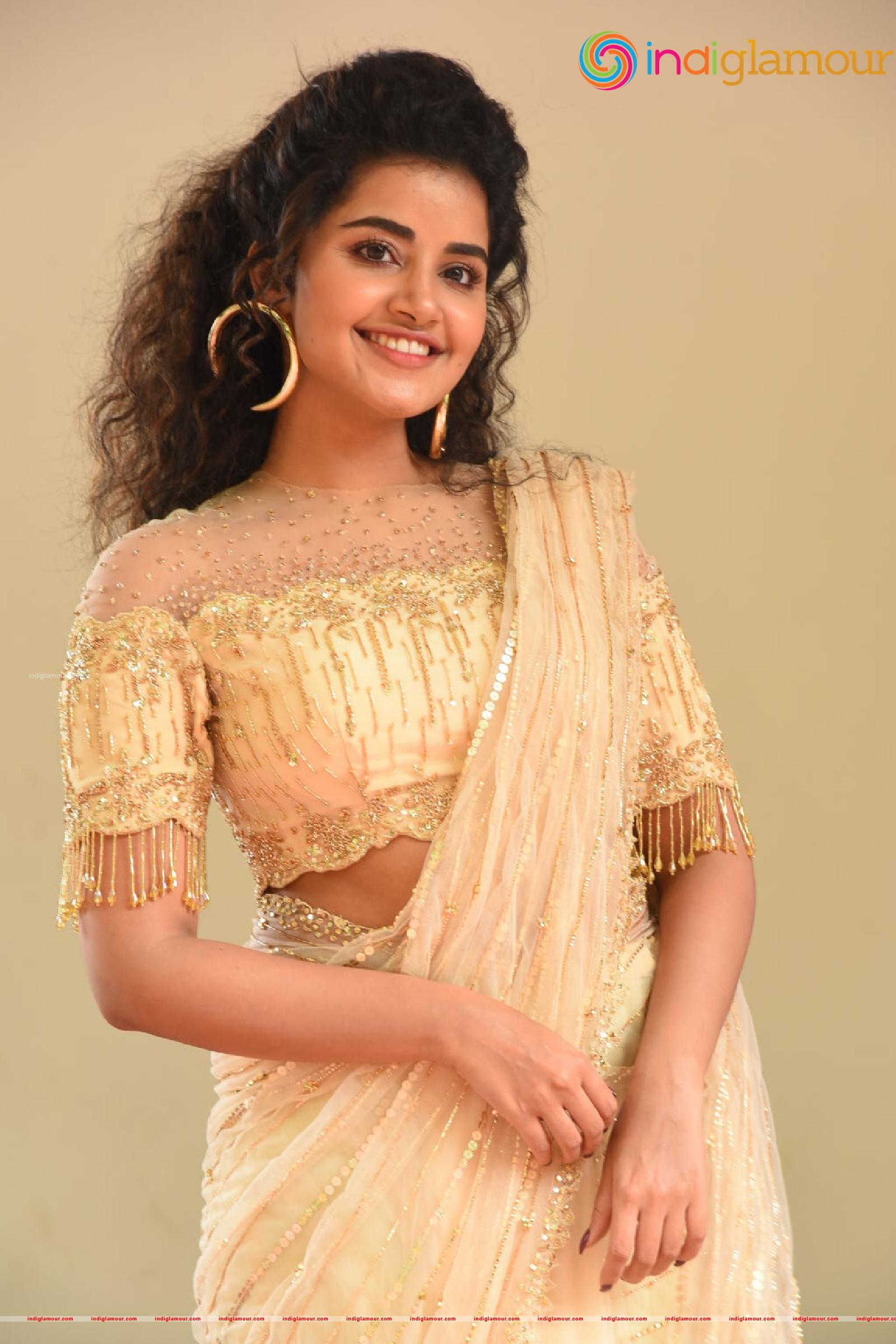 Anupama Parameswaran Actress hd photo