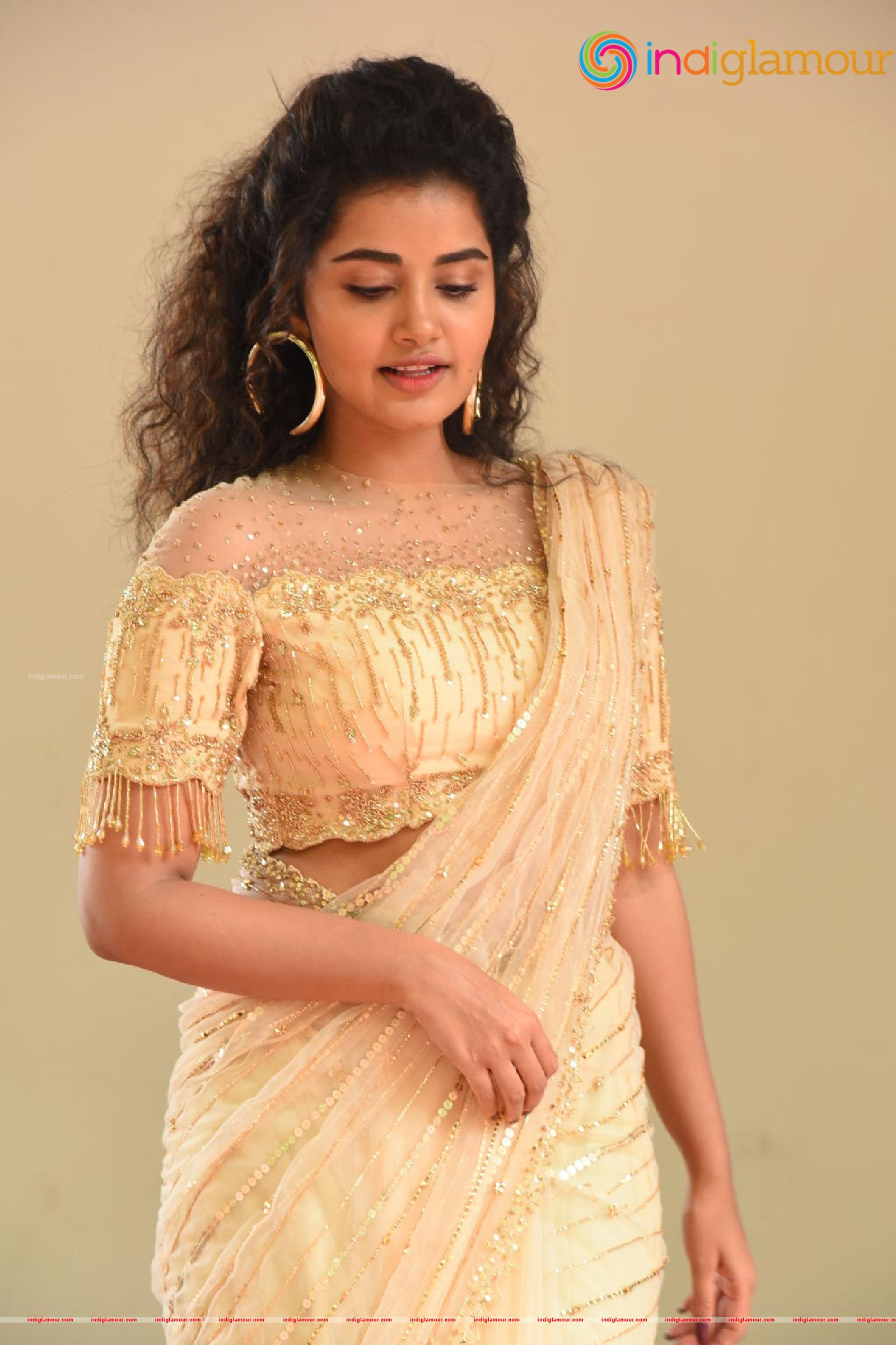 Anupama Parameswaran Actress hd photo