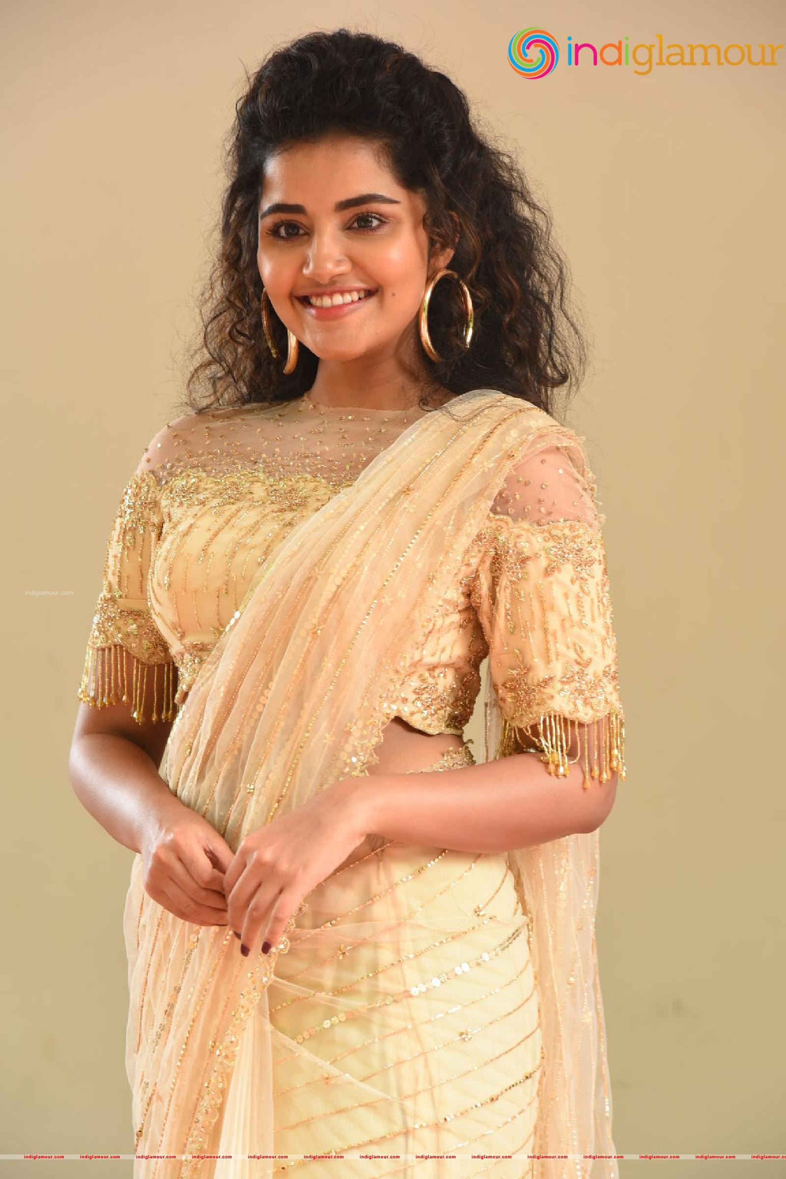 Anupama Parameswaran Actress hd photo