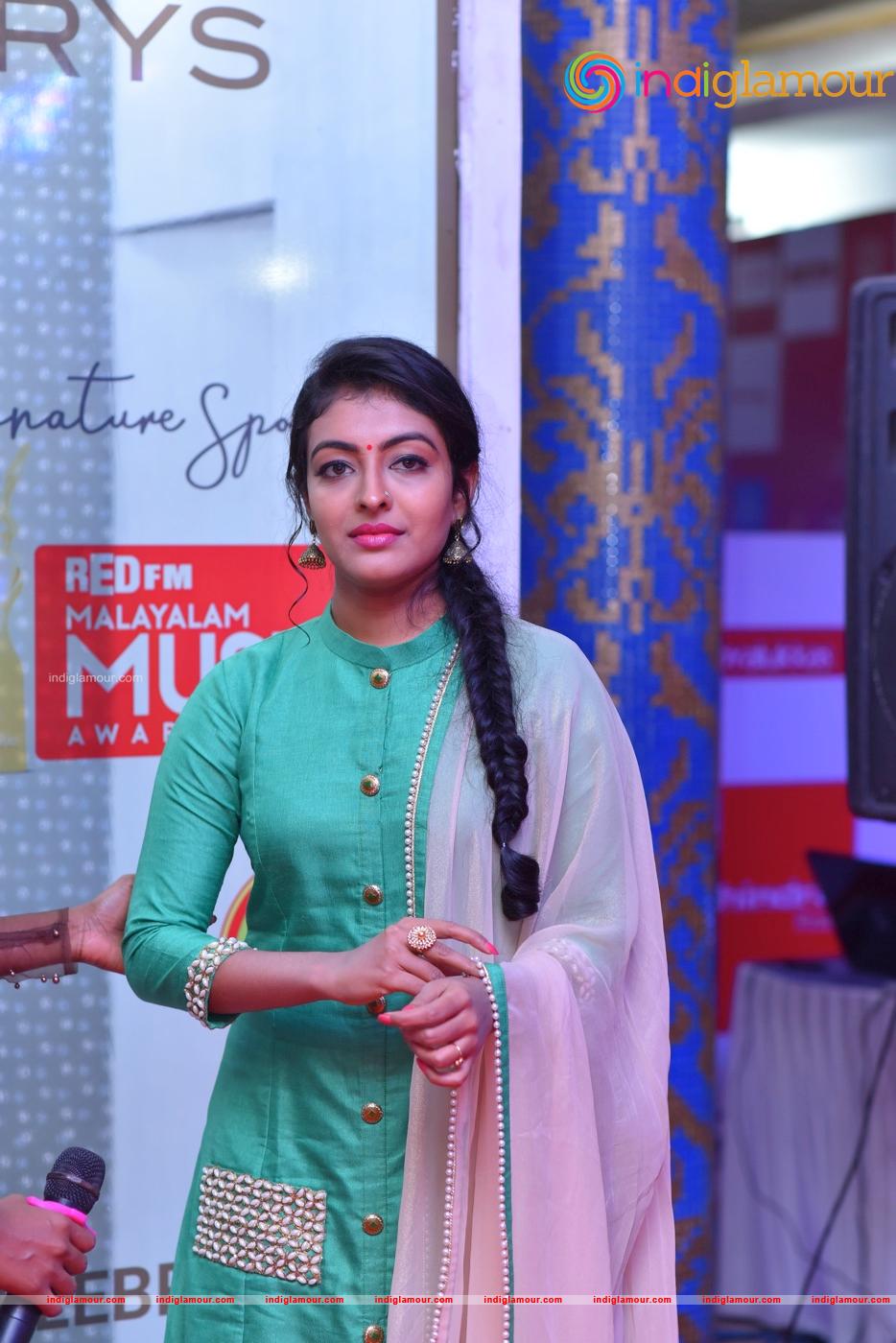 Durga Krishna Actress hd photo