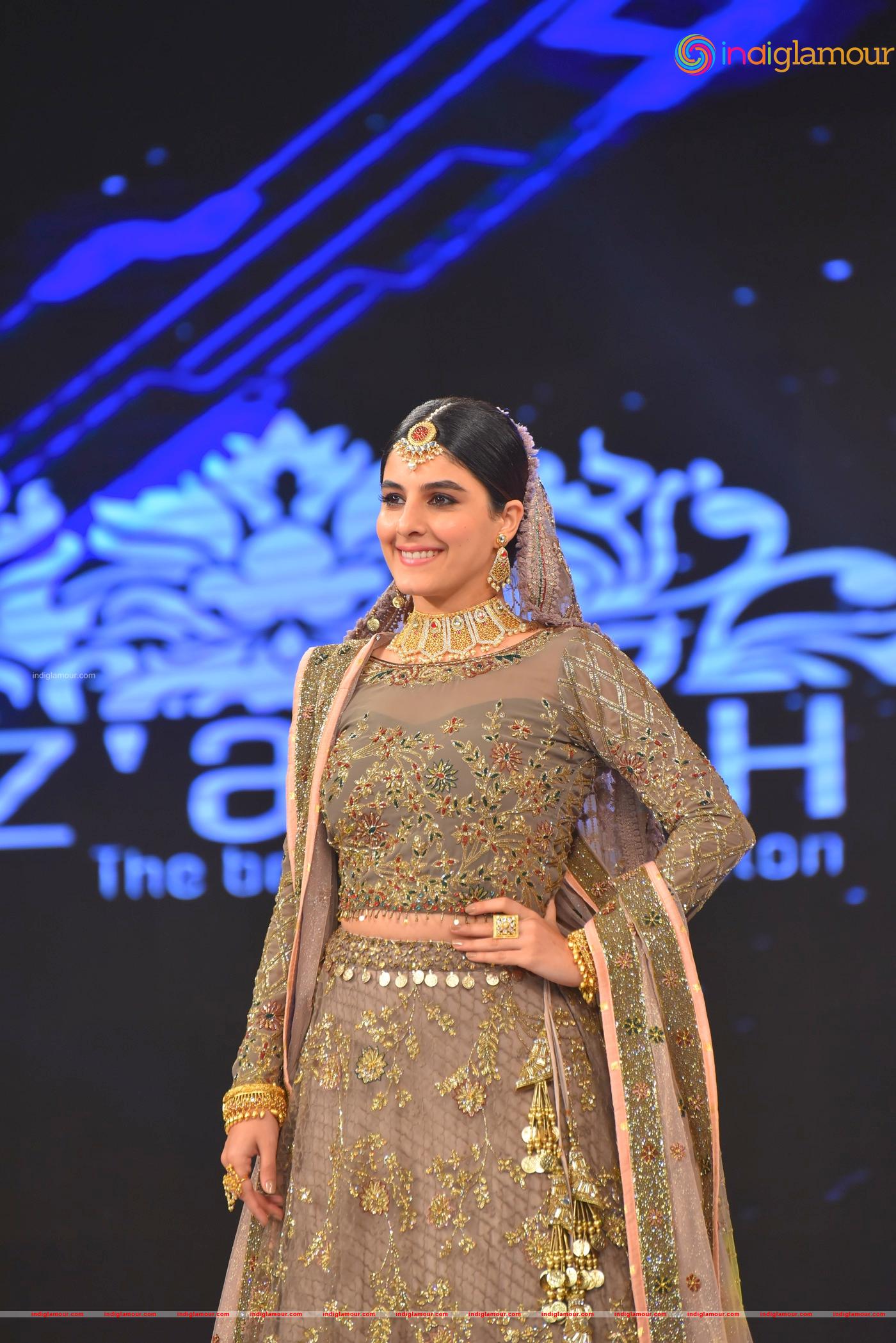 Isha Talwar Actress hd photo