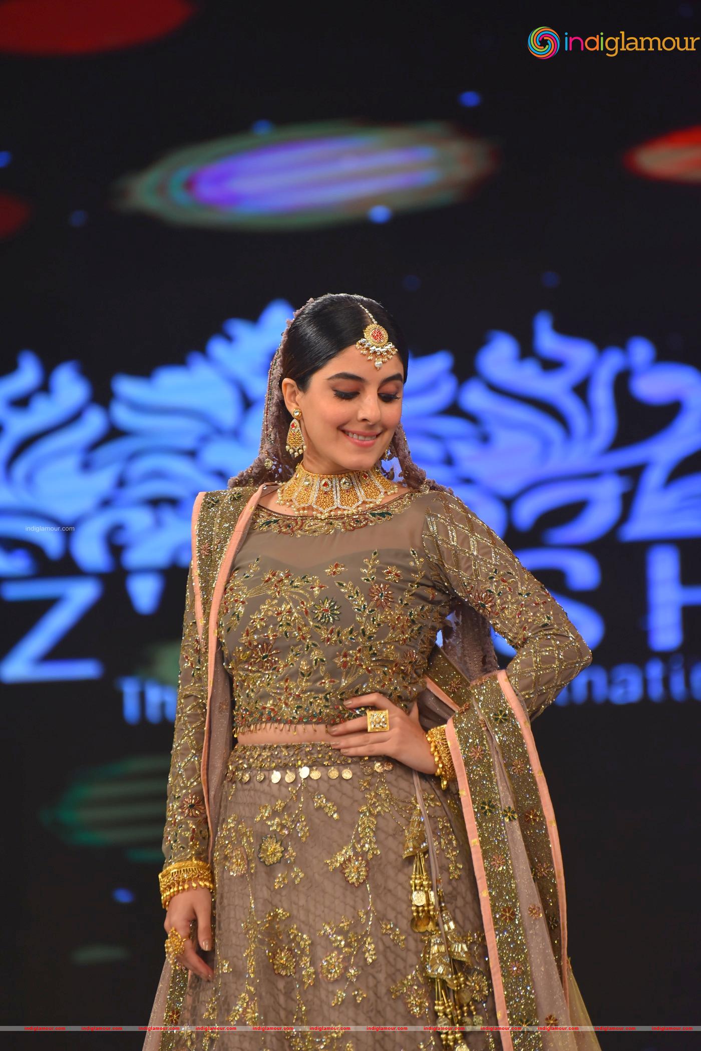 Isha Talwar Actress hd photo