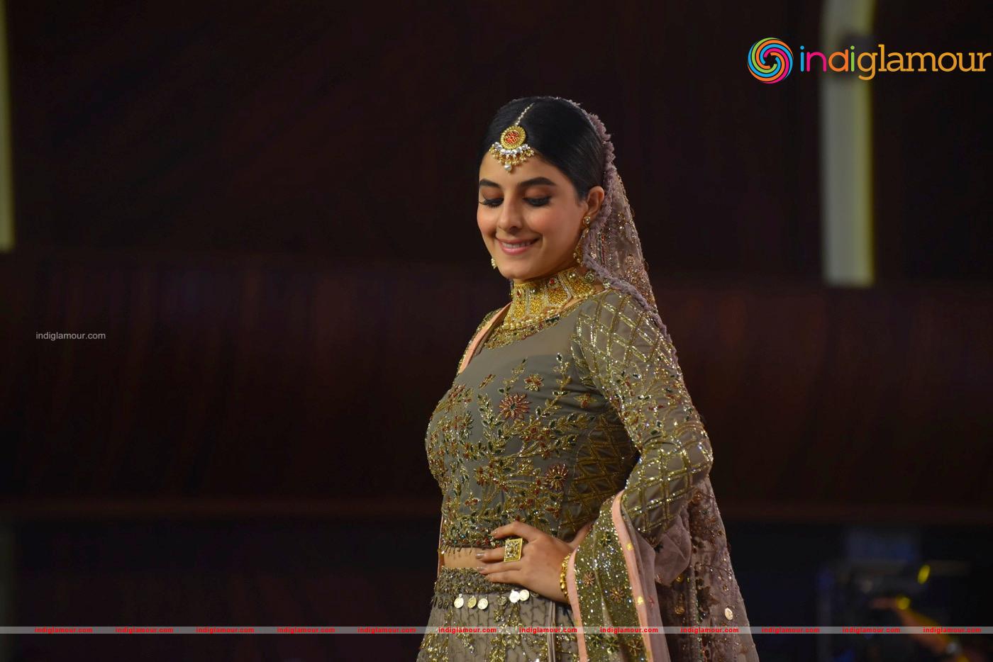 Isha Talwar Actress hd photo